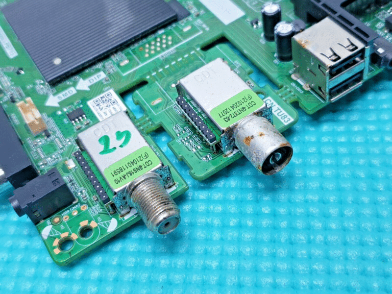 MAIN BOARD MB TECHNIKA 32A23B-HD 32" LED TV TP.MS6683.PB715 SCREEN:LQ315T3HC6U - Image 2