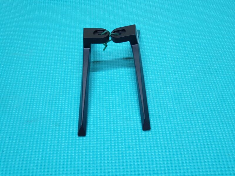 FEET STAND WITH SCREWS JVC LT-40C700 POLAROID P43FPA0119A P43FPA2031A LED TV BLK - Image 4