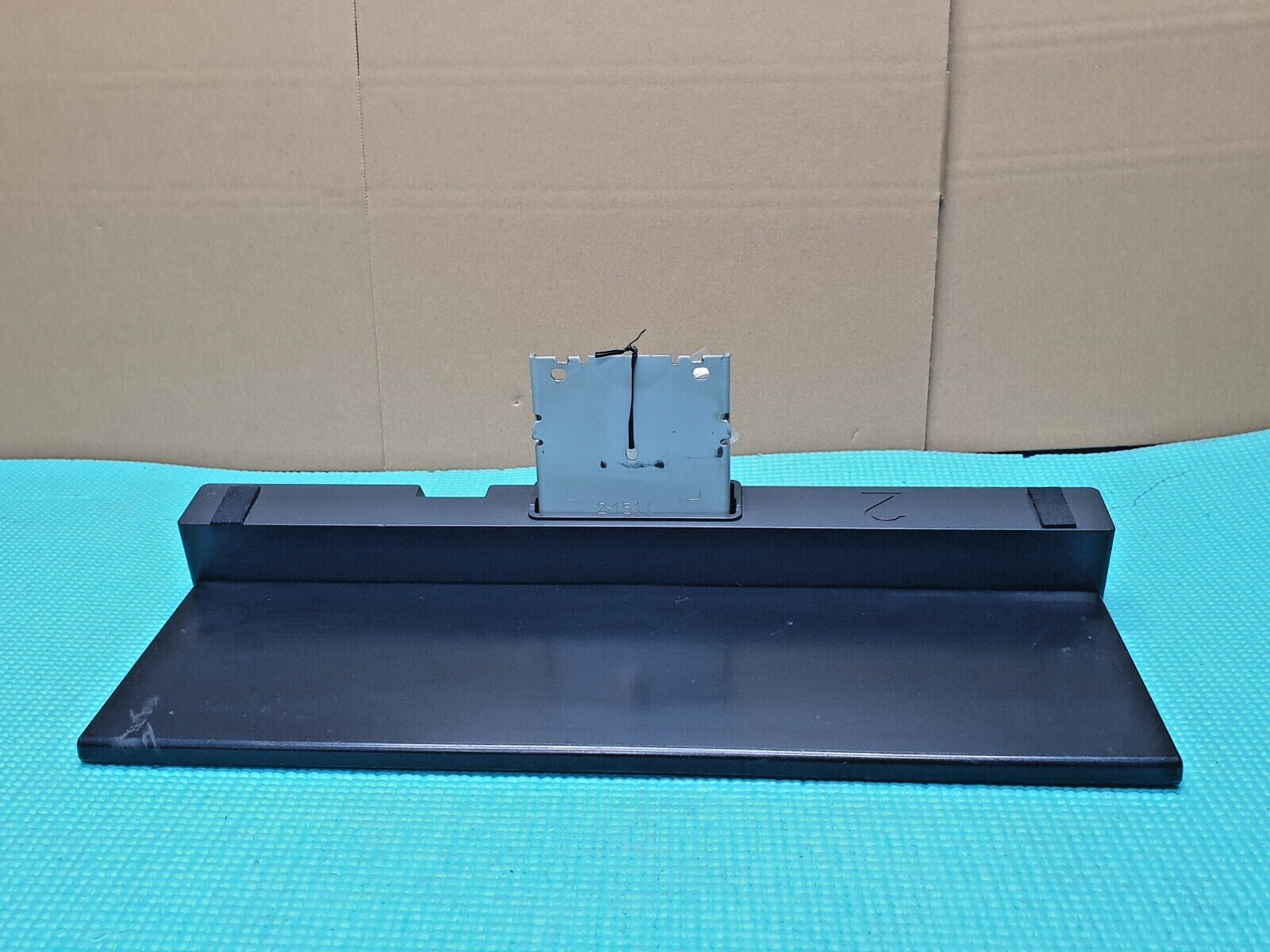 BASE STAND FOR KDL-32S3000 KDL-32D3000 KDL-26T2800 KDL-32U3000 LCD TV + SCREWS