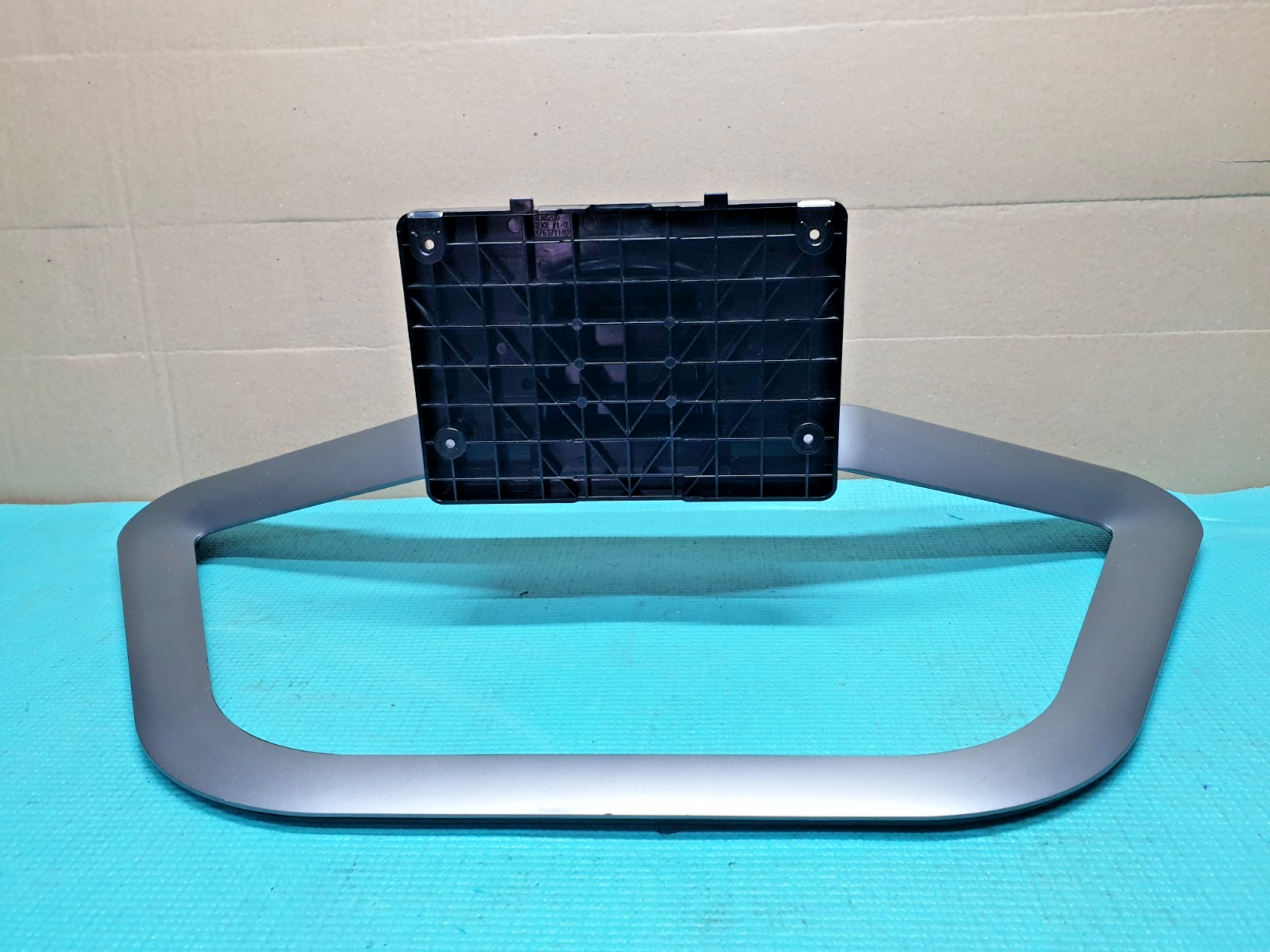 TABLETOP BASE STAND MAZ63711401 LG 60LA6230 60LN5710 60LA6200 60" TV + SCREWS