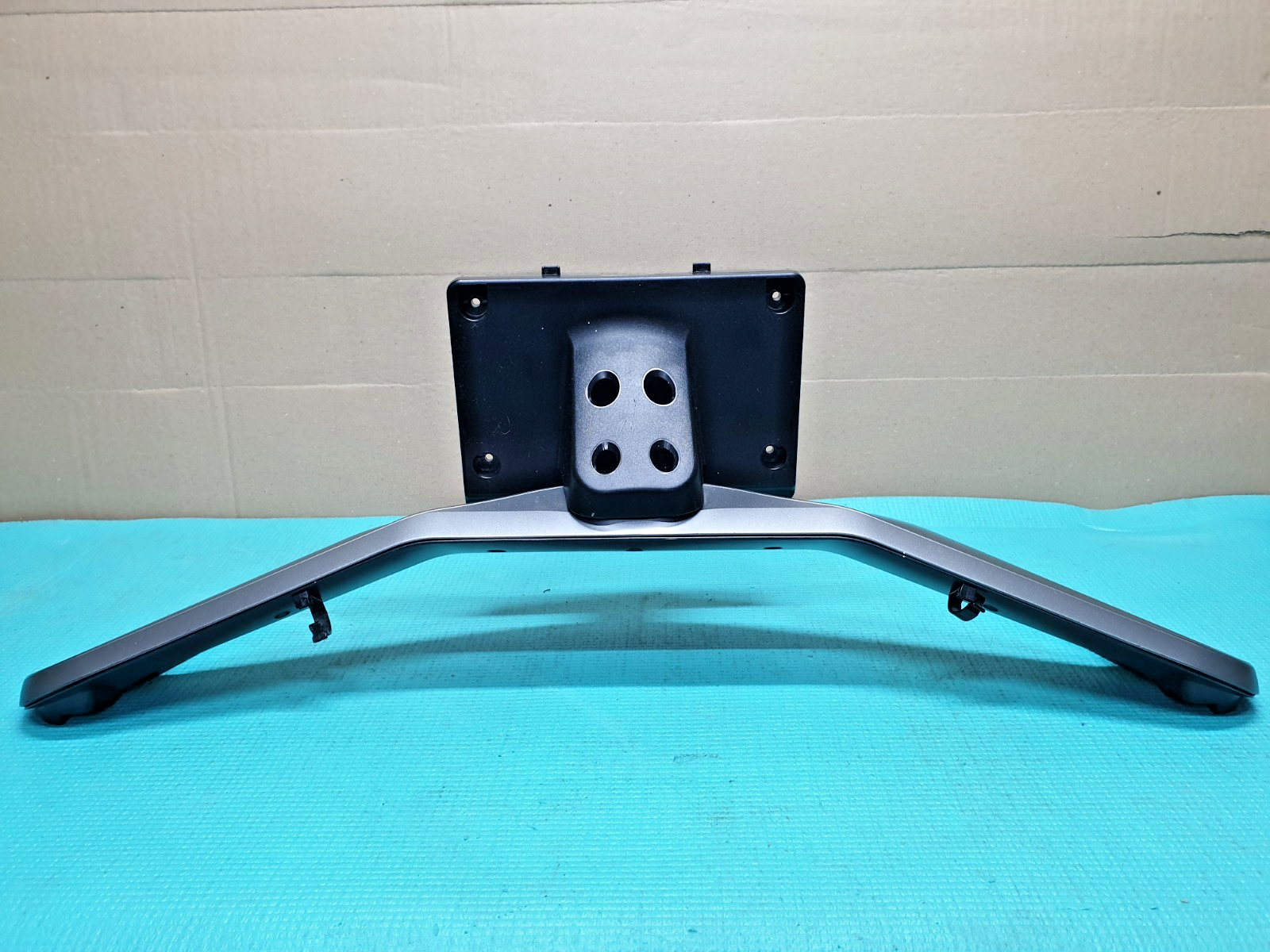 TABLETOP BASE STAND MAZ63711401 LG 60LA6230 60LN5710 60LA6200 60" TV + SCREWS - Image 2