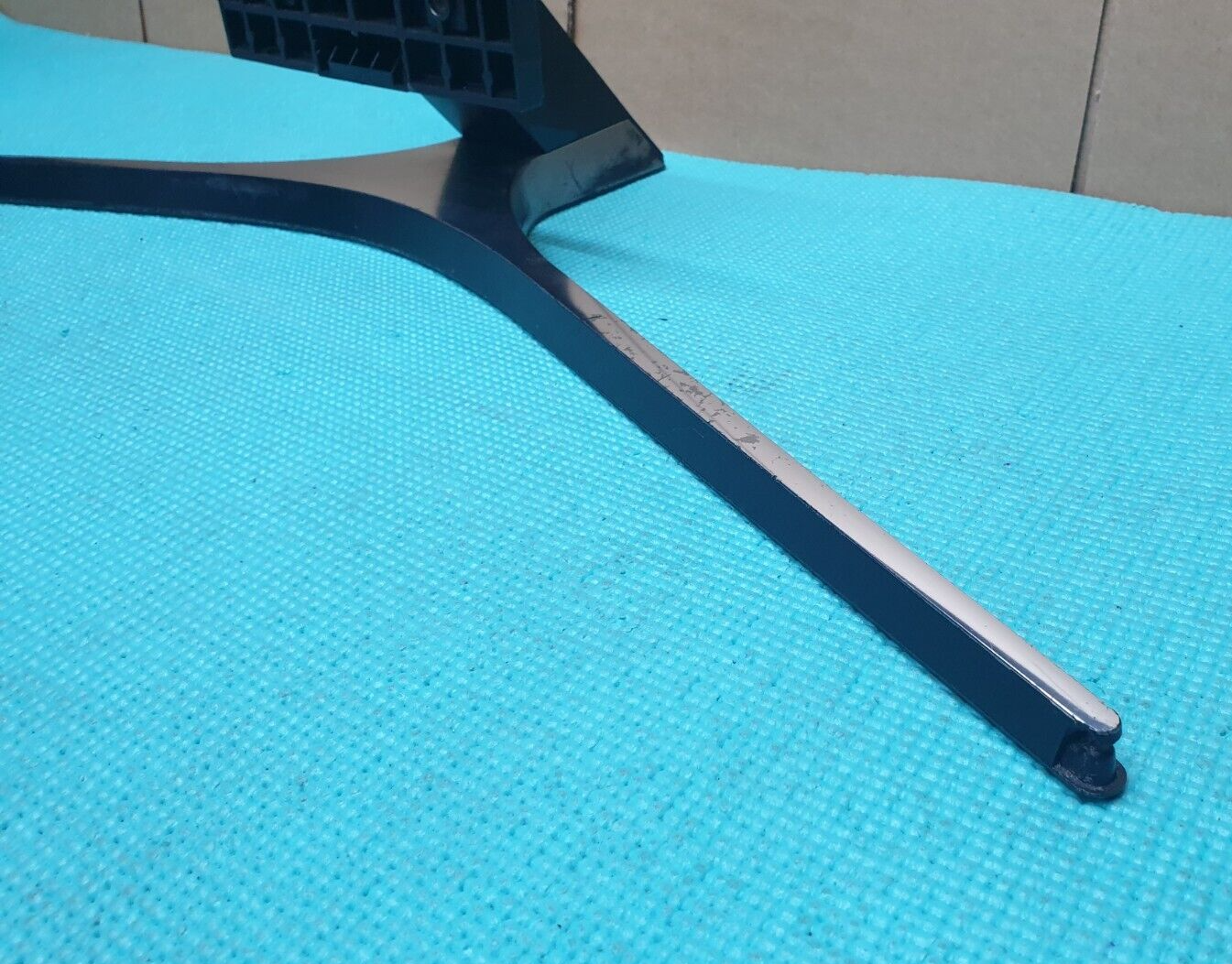 BASE STAND FOR SAMSUNG UE55KU650 UE55KU6400 UE49MU6670 TVs + SCREWS BN61-13610X - Image 2