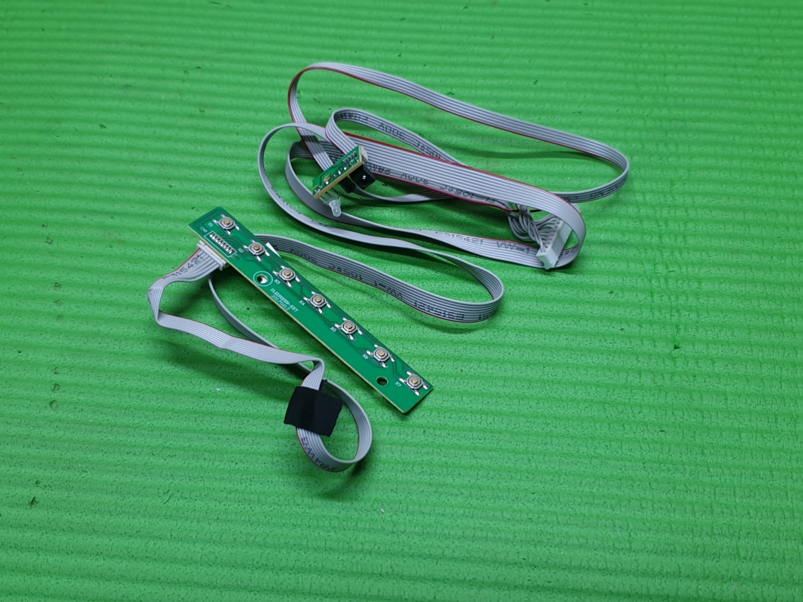 IR REMOTE CONTROL SENSOR UNIT & POWER BUTTON FOR BAIRD TI4311DLEDDS 43" LED TV - Image 2