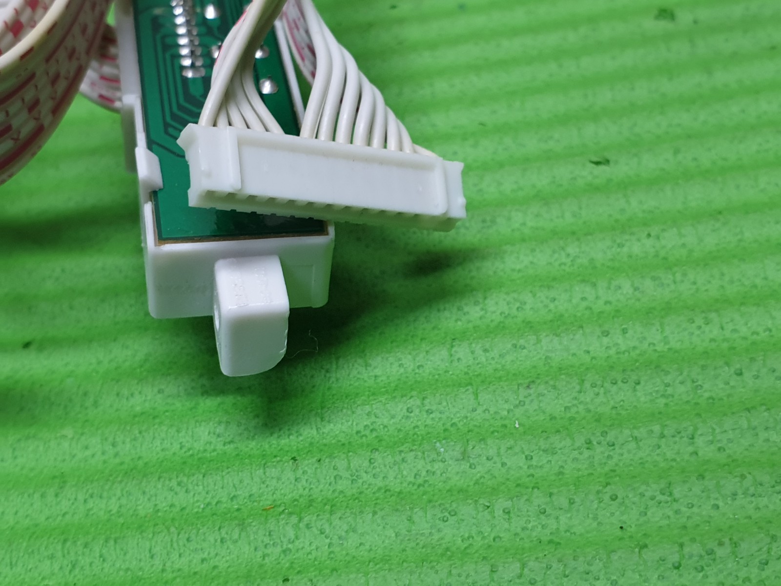 POWER TOUCH BUTTON IR SENSOR BAIRD T12402DVDWC 24" LED TV - Image 4