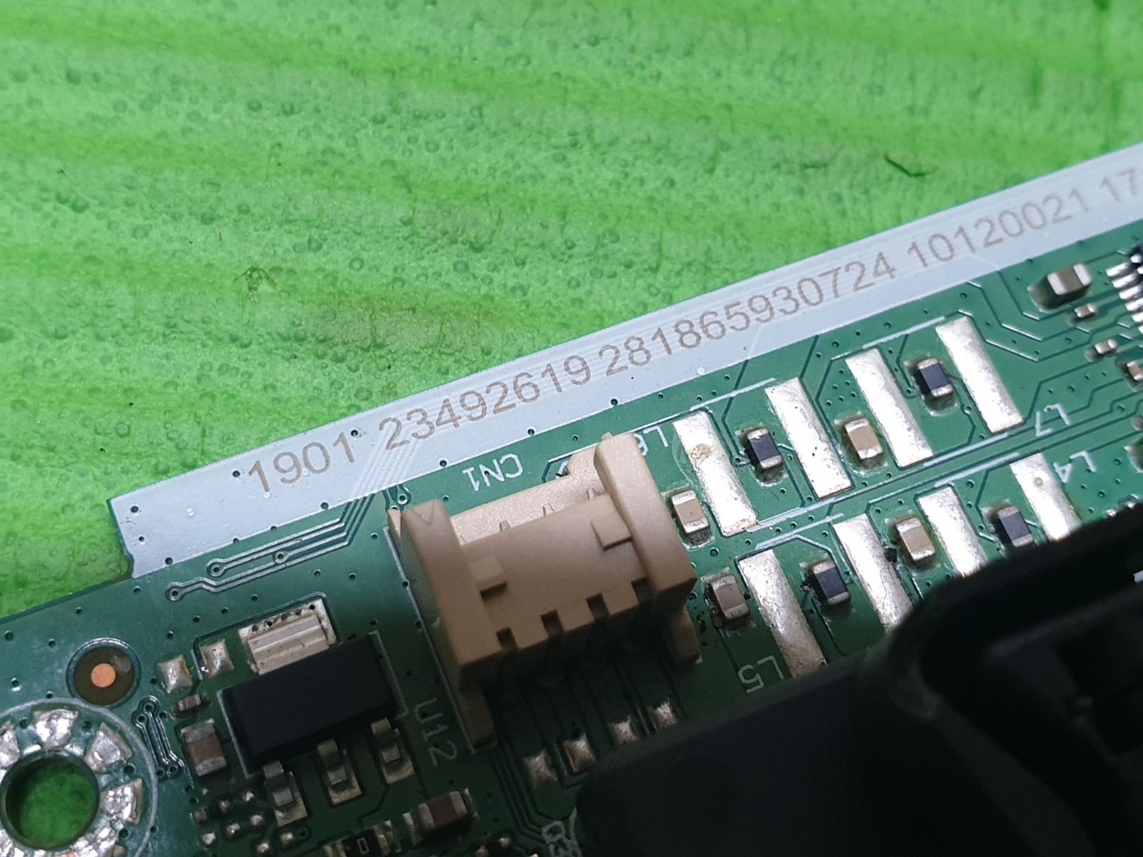 MAIN BOARD MB FOR BUSH DLED32HD 32" LED TV 17MB140 23492619 SCREEN: T320XVN02 - Image 8