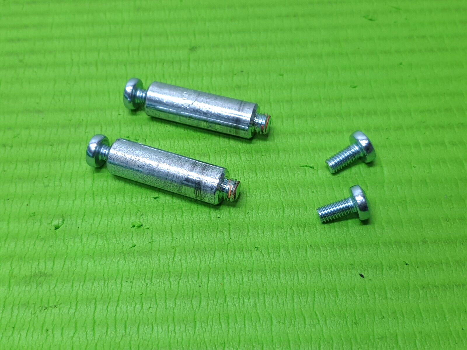 ORIGINAL VESA WALL MOUNT BRACKET ADAPTER SPACER BOLTS FOR SONY KDL-50W829B TV