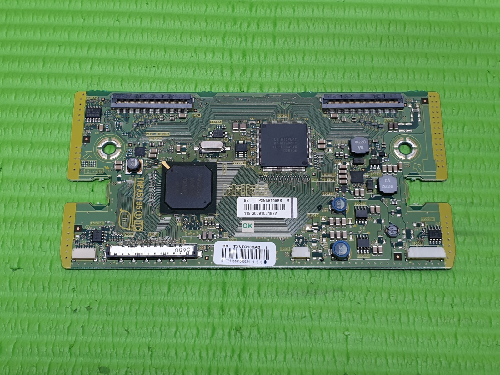 TCON LVDS BOARD FOR PANASONIC TX-L32D28BPA 32" LED TV TXNTC10QAB TNPA5195 1 TC