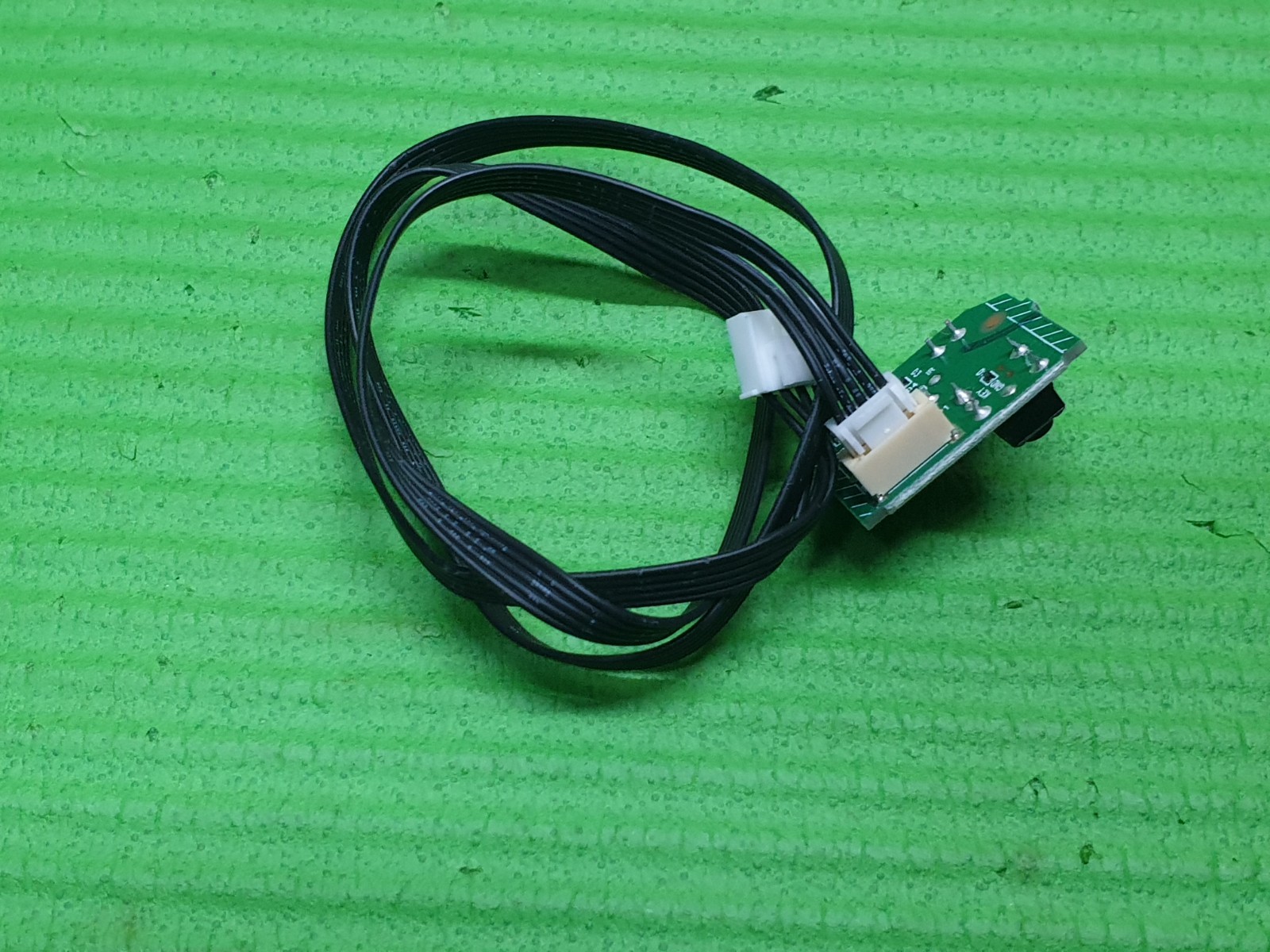 POWER ON OFF SWITCH CONTROL KEY BUTTON UNIT LG 50UT73006LA 50" LED TV - Image 3