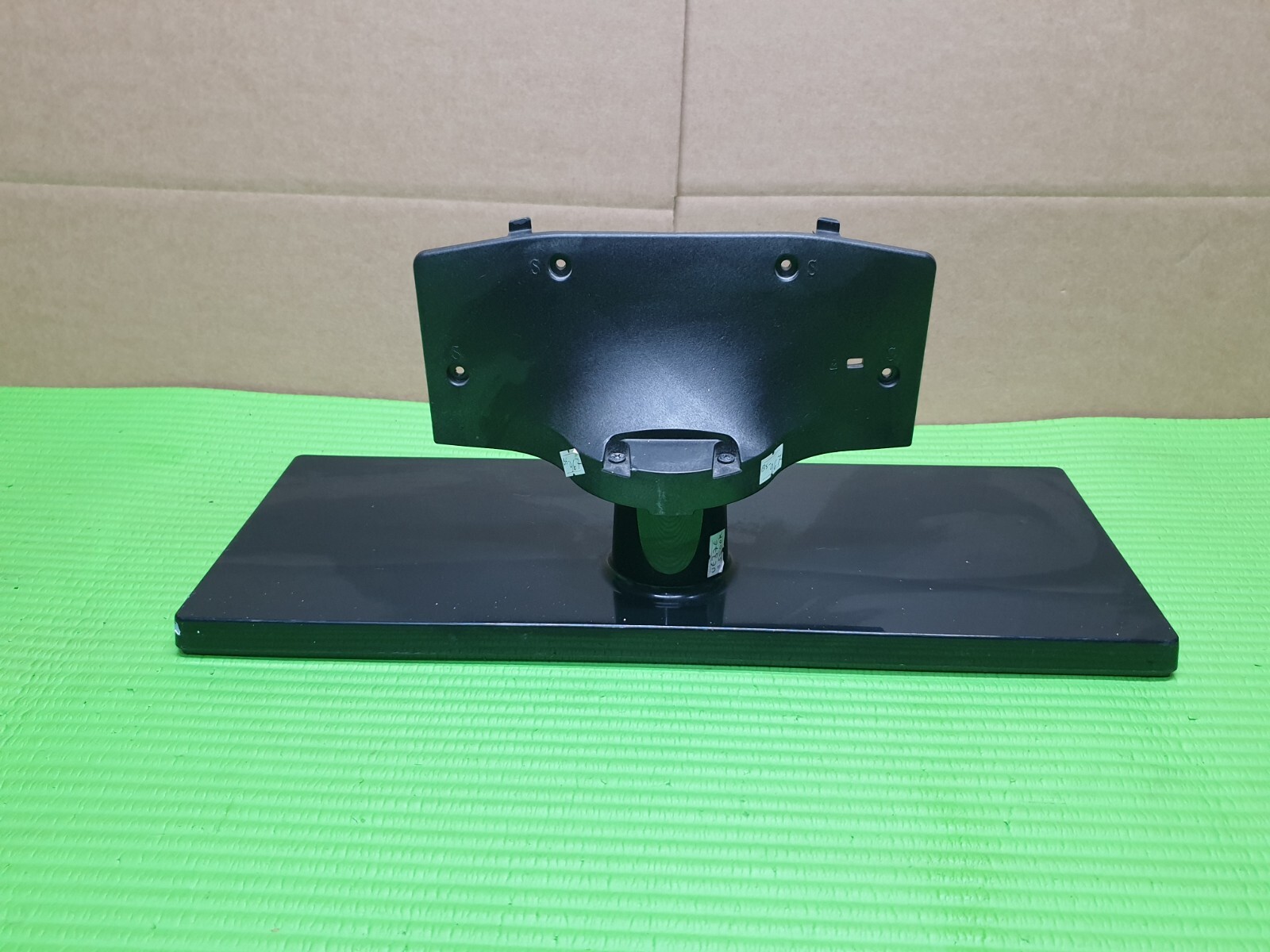 TABLETOP BASE STAND FOR UE40D5520 UE40D5500 UE46D5000 UE46D5500 TV BN61-07057X