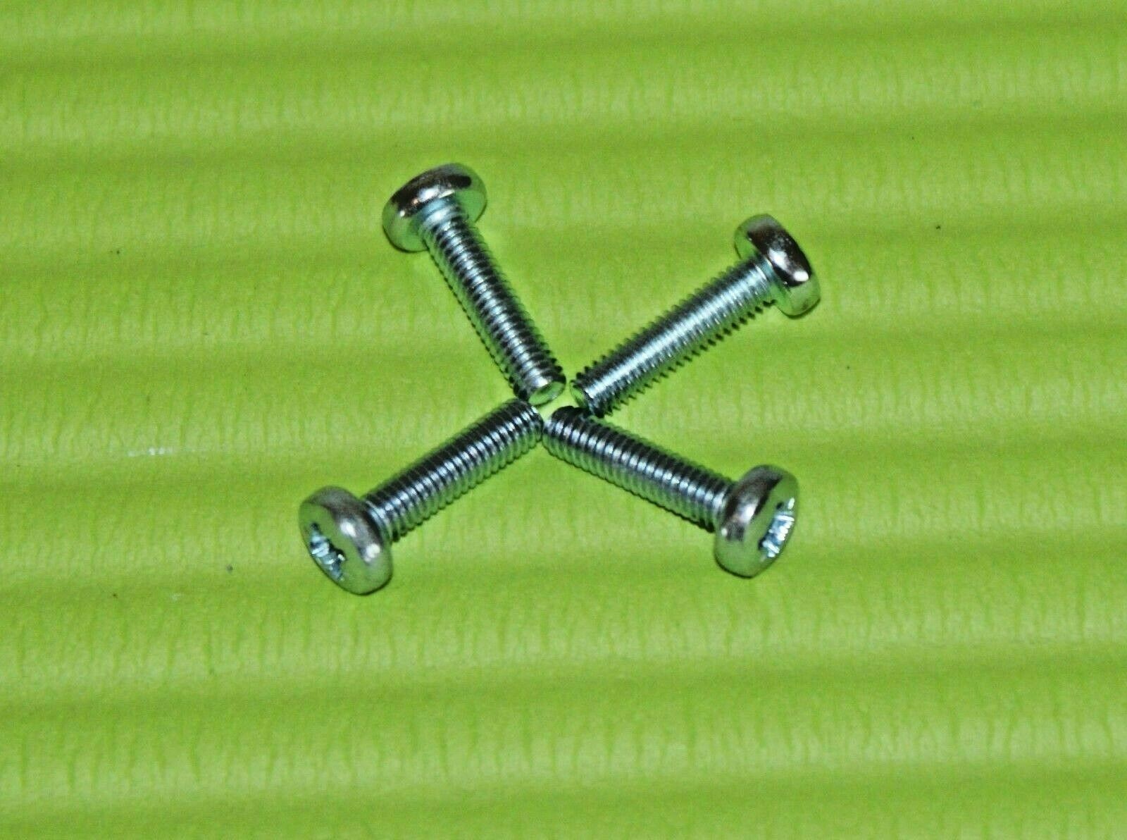 4 FIXING SCREWS TO ATTACH STAND WITH TV SONY KDL-60W600B KDL-60W605B LED TV