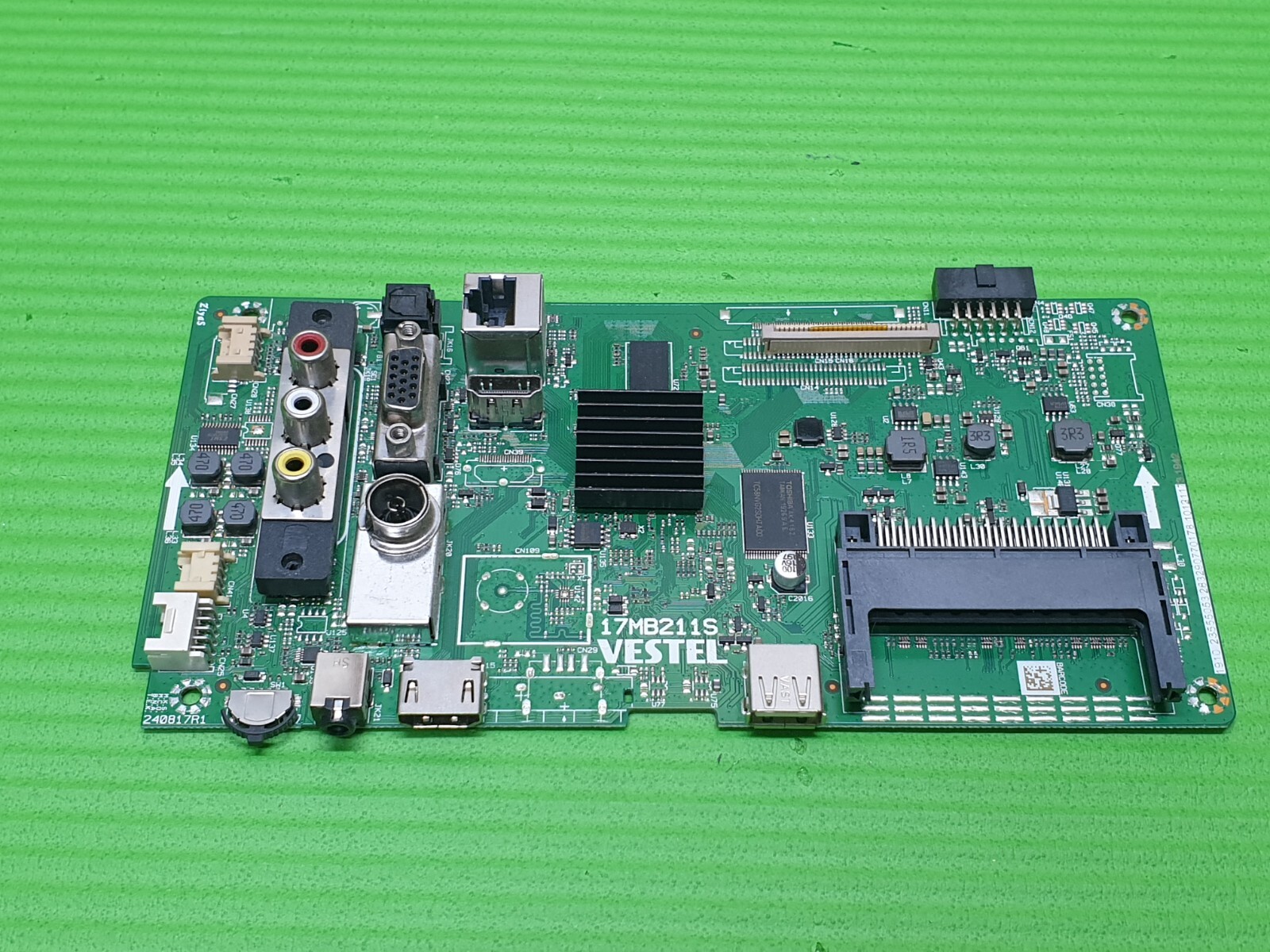 MAIN AV BOARD MB JVC LT-32C691 32" LED TV 17MB211S 23555053 SCREEN:LSC320AN10 - Image 2