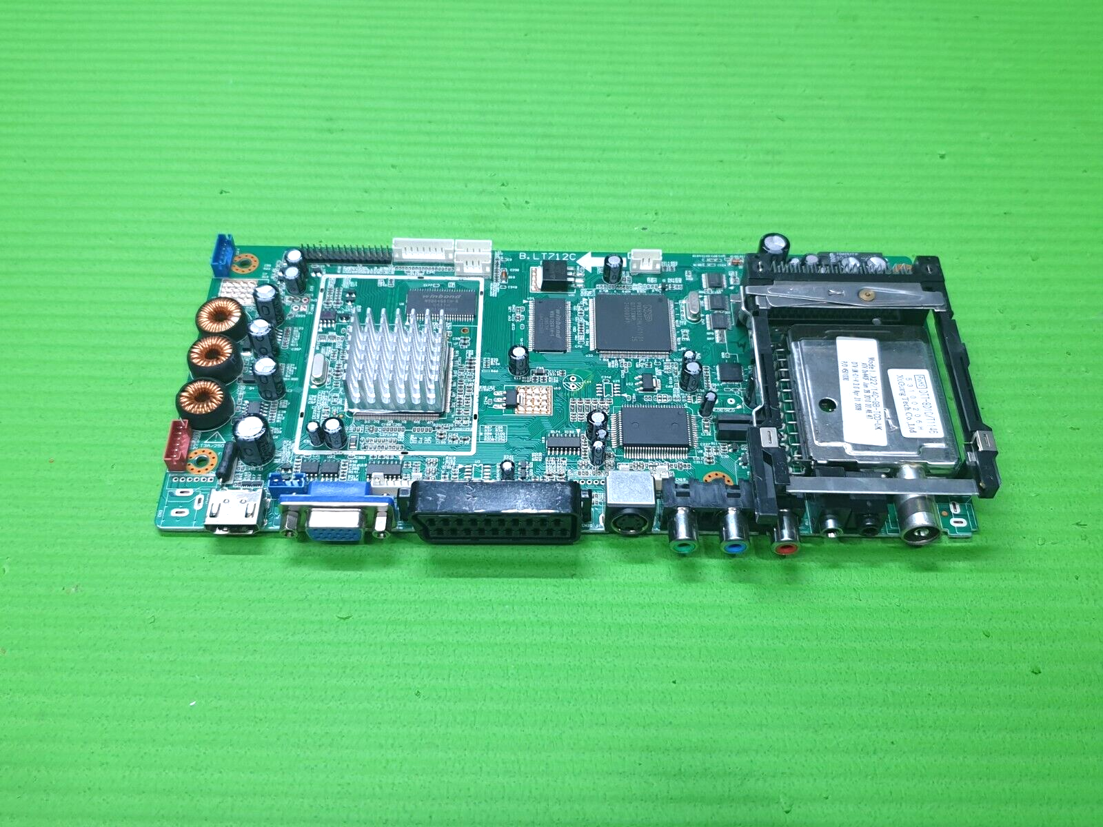 MAIN AV BOARD MB TECHNIKA X22/14C-GB-TCD-UK LED TV BLT712C 8373 SCREEN:LTM220W01