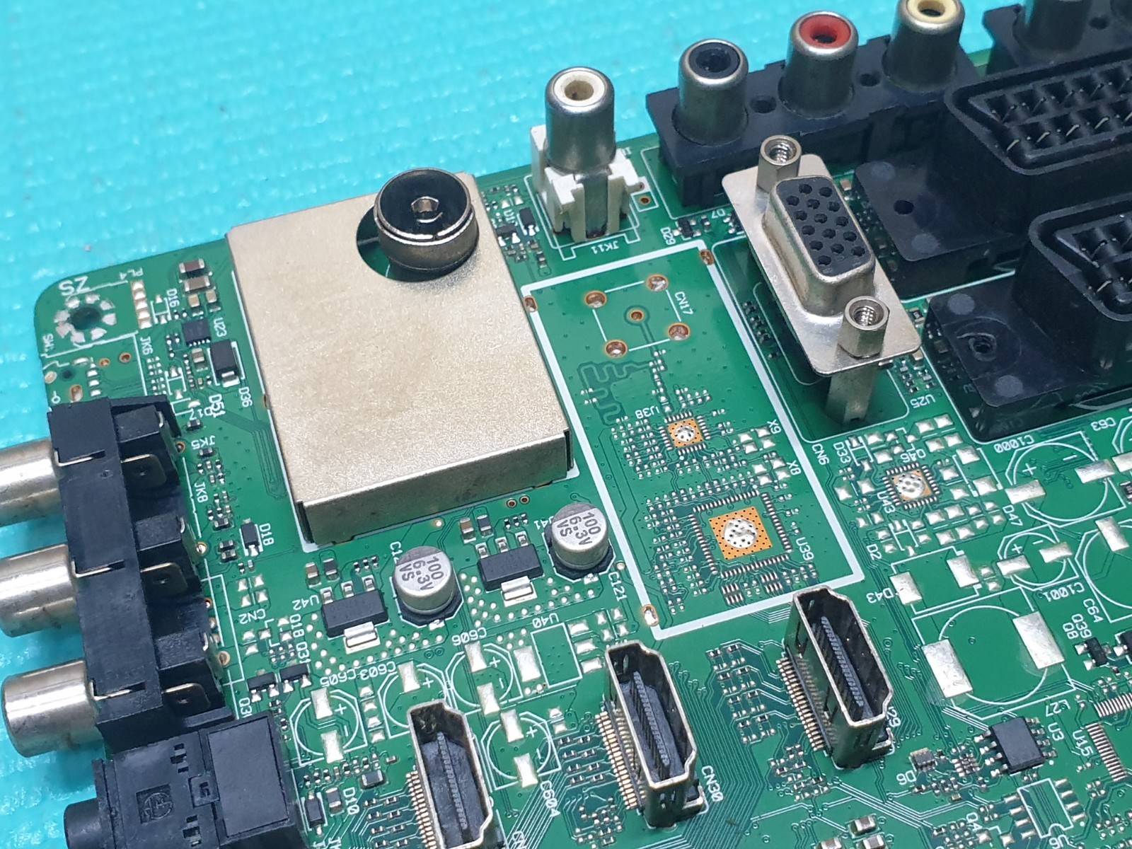 MAIN AV BOARD MB TOSHIBA 40BV702B TV VESTEL 17MB65S-3 23050321 SCREEN:LTA400HM07 - Image 4