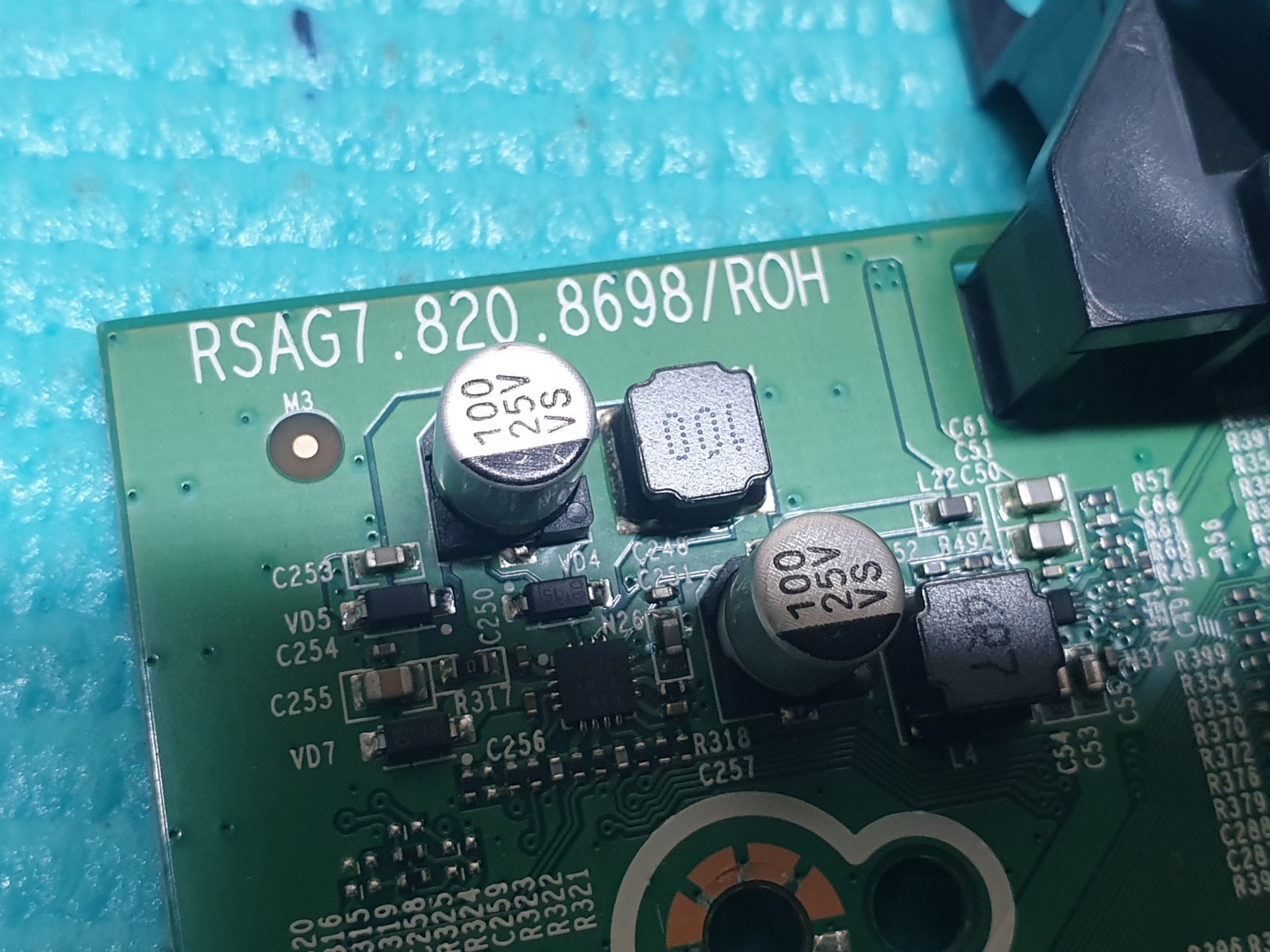 MAIN AV BOARD MB HISENSE H65B7500UK LED TV RSAG7.820.8698/ROH SCREEN:T650QVN07 - Image 2