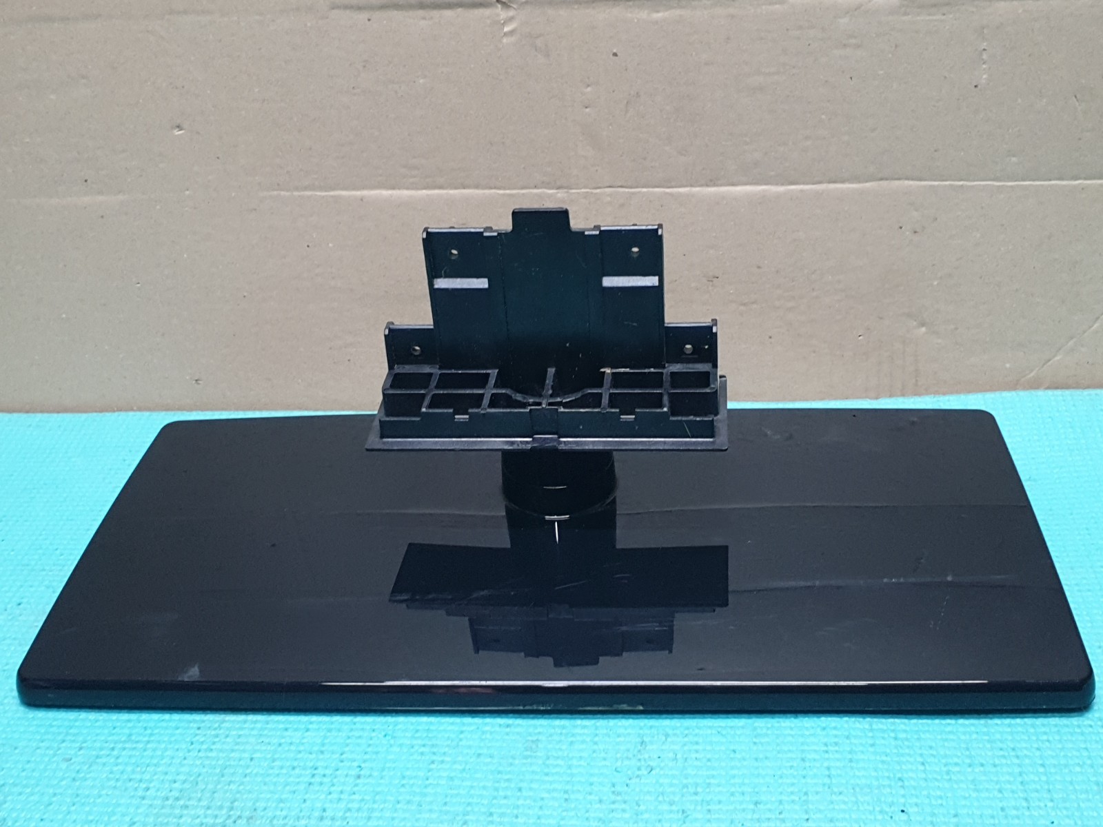 BASE STAND SAMSUNG LE32C450E1W LE32D450G1W LE32C530F1W TV + SCREWS BN61-06020X - Image 3