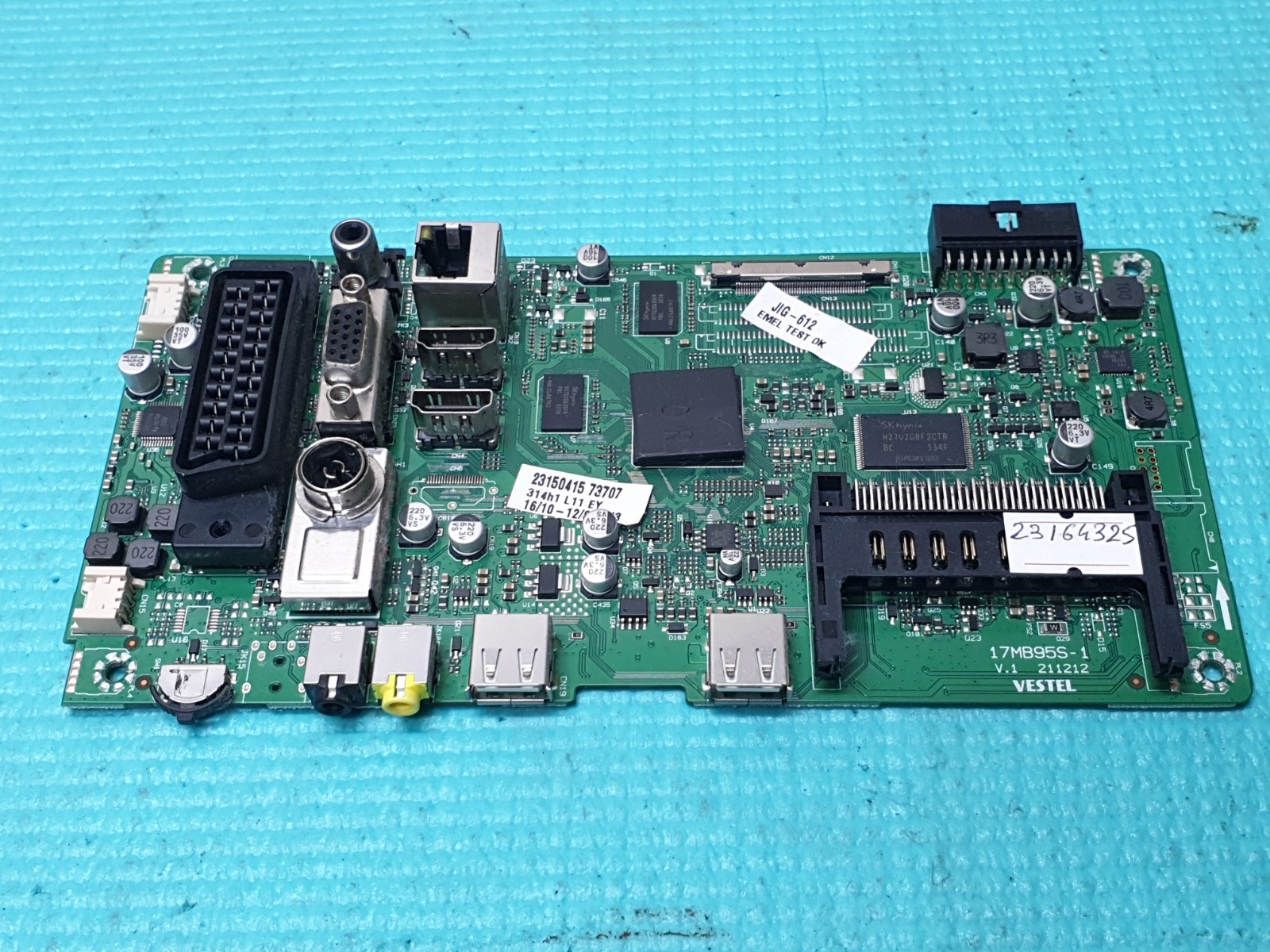 MAIN AV BOARD MB BUSH LED40127FHDCNTD TV 17MB95S-1 23164325 SCREEN:LSC400HM08