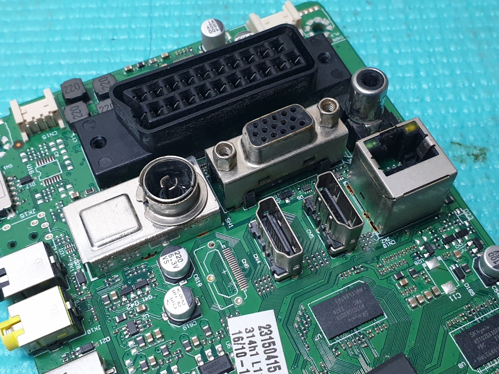 MAIN AV BOARD MB BUSH LED40127FHDCNTD TV 17MB95S-1 23164325 SCREEN:LSC400HM08 - Image 4