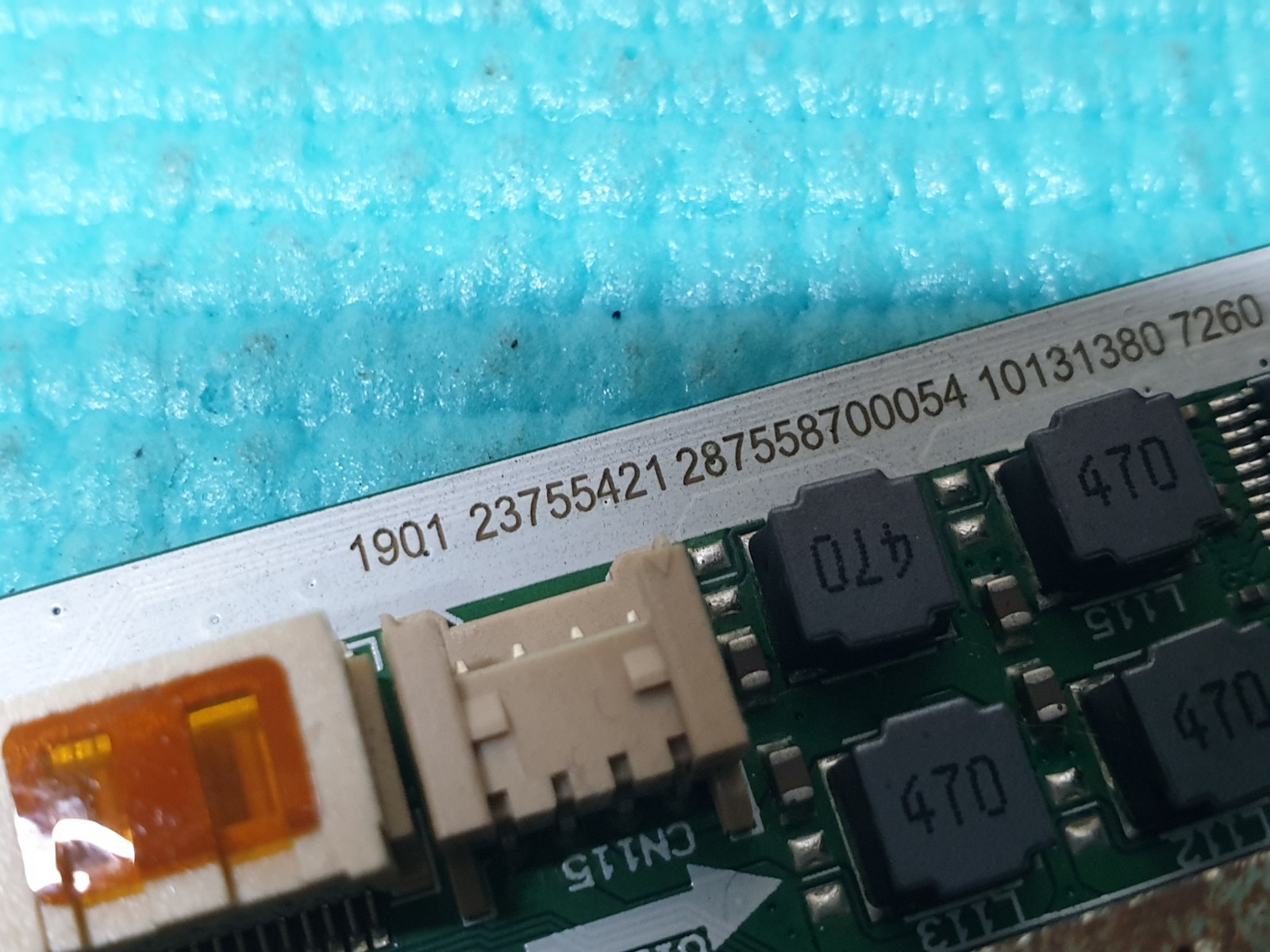 MAIN AV BOARD MB POLAROID P43FPA2031A TV 17MB181TC 23755421 SCREEN:CC430LV2D-14 - Image 3