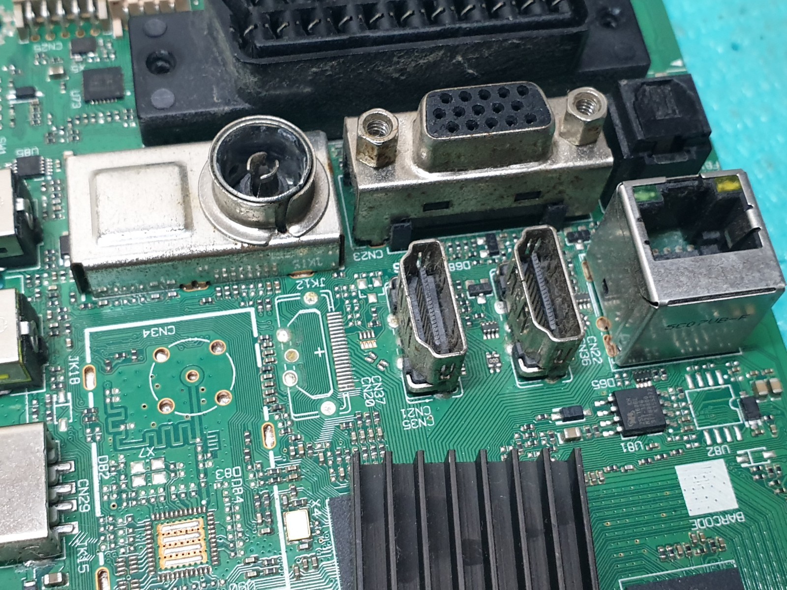 MAIN AV BOARD MB BUSH LED40287FHDCNTD TV 17MB97 23337201 SCREEN:LSC400HN02-G02 - Image 4