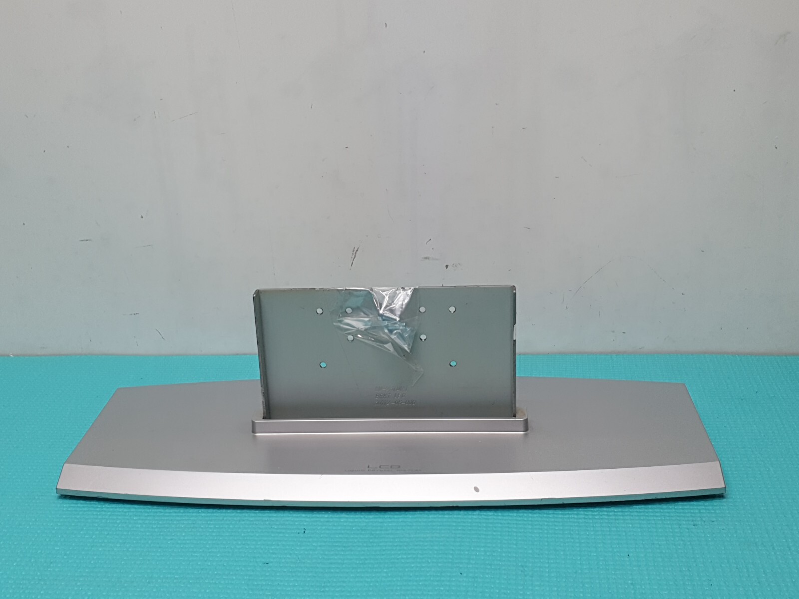 TABLETOP PEDESTAL BASE STAND FOR HUMAX LU23-TD2 LCD TV + SCREWS