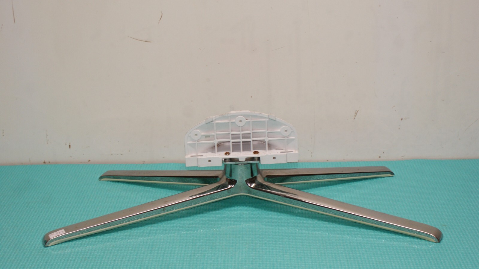 BASE STAND FOR SAMSUNG UE32C6500 UE32C4000 UE32C5100 32" TV + SCREWS BN61-06220X