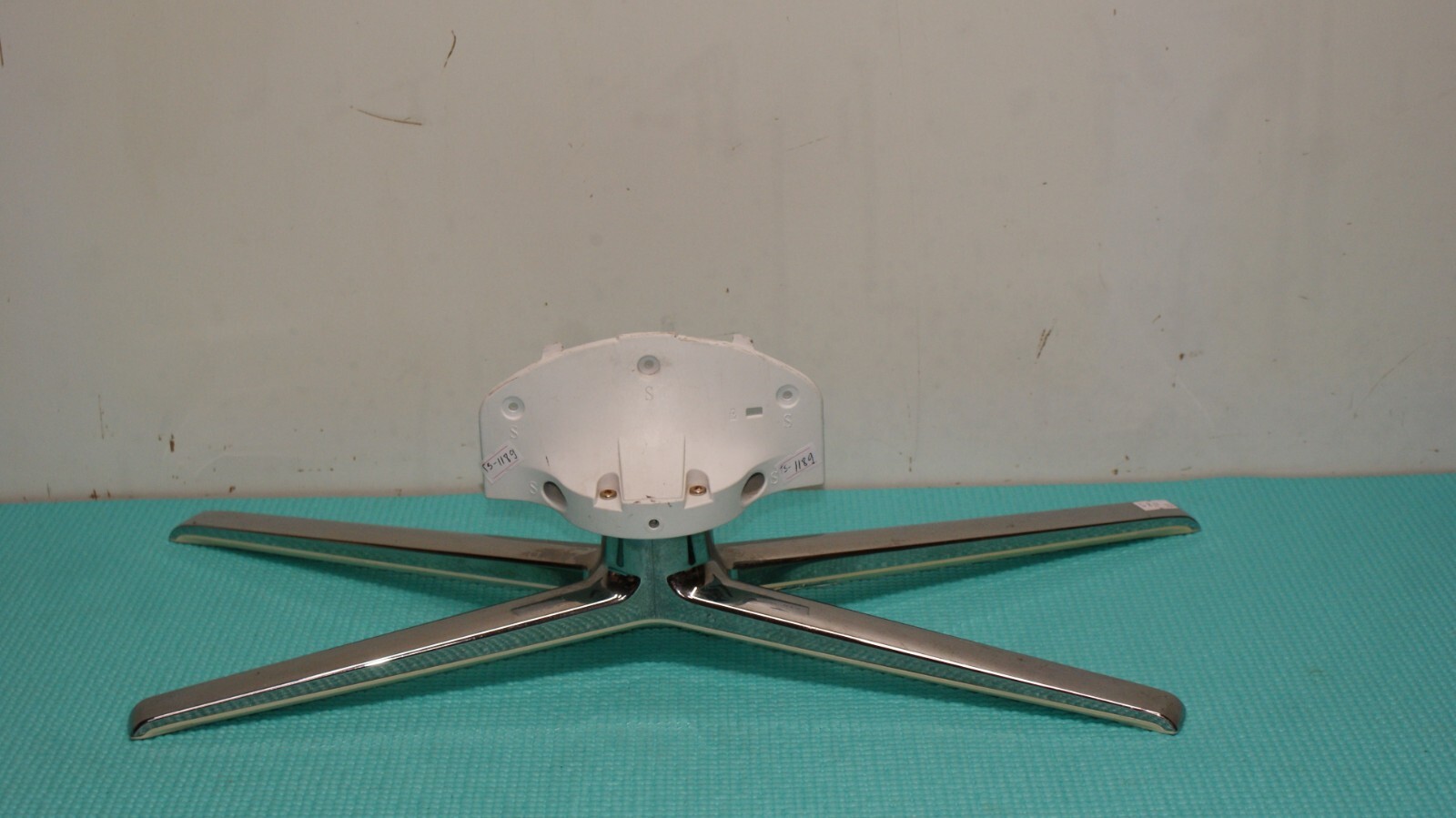 BASE STAND FOR SAMSUNG UE32C6500 UE32C4000 UE32C5100 32" TV + SCREWS BN61-06220X - Image 4