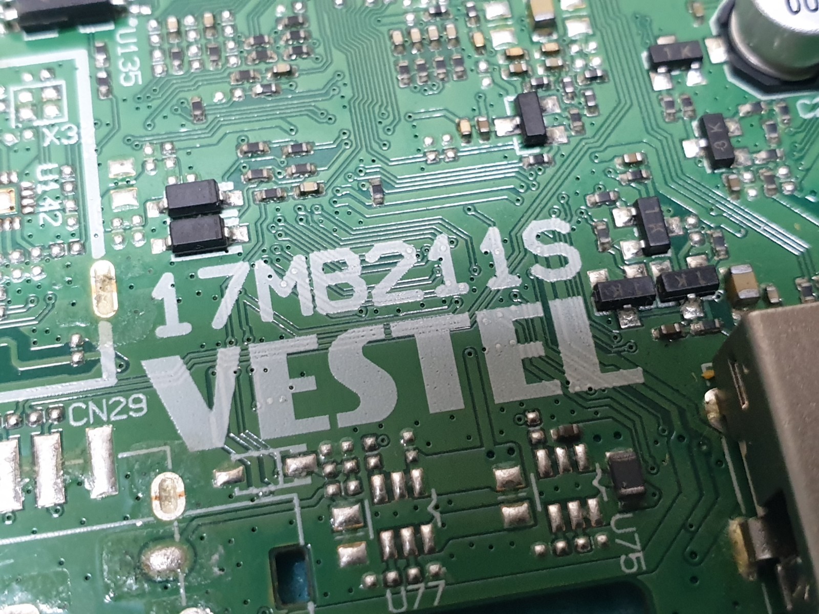 MAIN AV BOARD MB LUXOR LUX0132009/01 LED TV 17MB211S 23512467 SCREEN:T320XVN02.G - Image 2