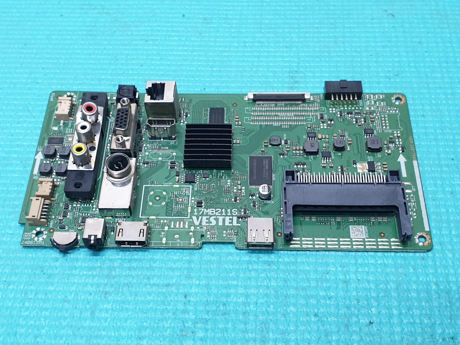 MAIN AV BOARD MB POLAROID P32FP0118A 32" TV 17MB211S 23517869 SCREEN:T320HVN05