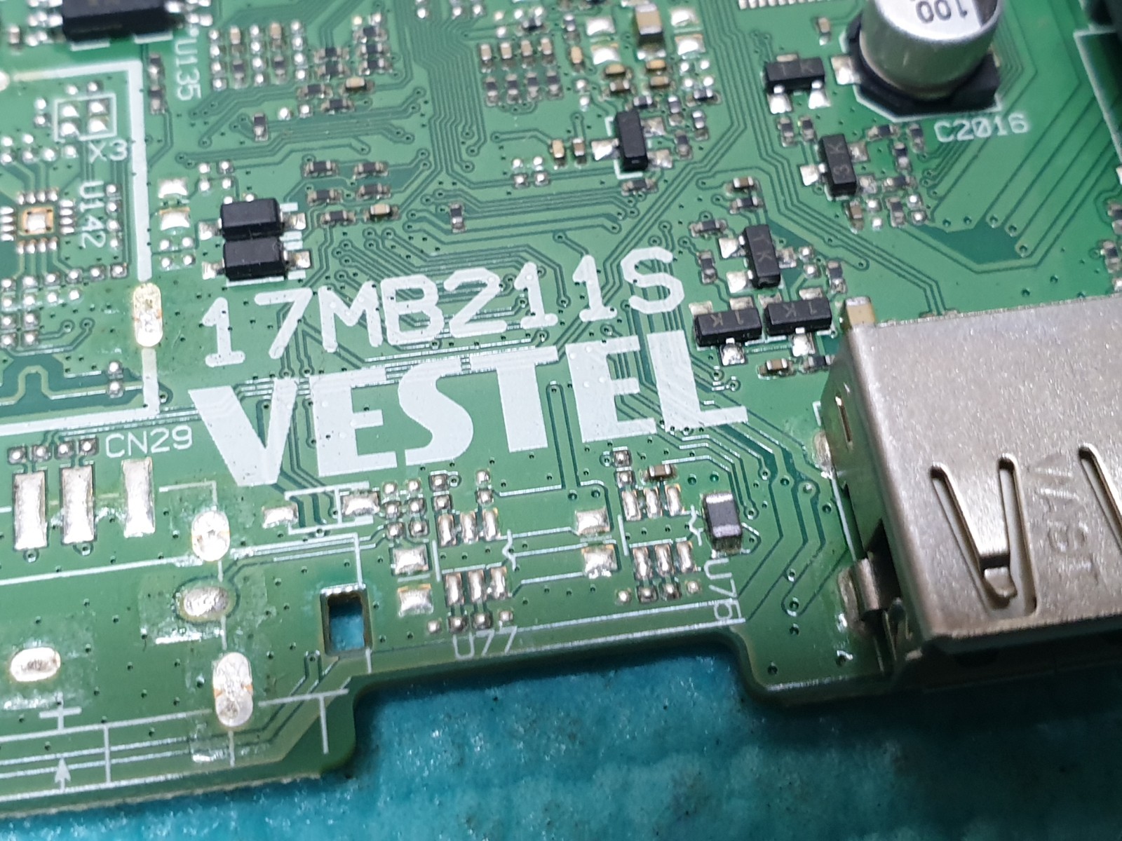 MAIN AV BOARD MB POLAROID P32FP0118A 32" TV 17MB211S 23517869 SCREEN:T320HVN05 - Image 2