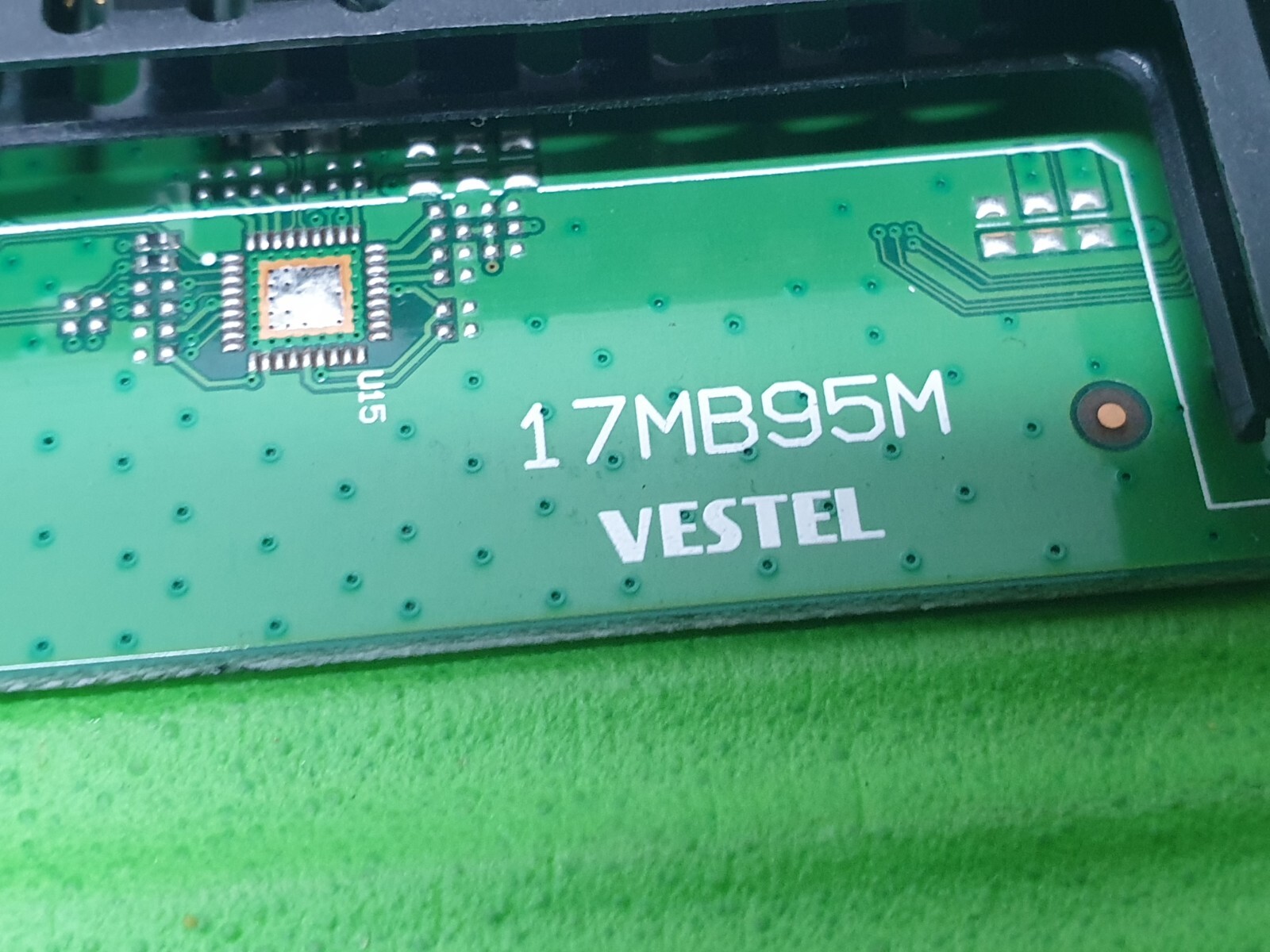 MAIN BOARD MB FOR HITACHI 42HYT42U 42" LED TV 17MB95M 23280078 SCREEN:LC420DUJ - Image 3