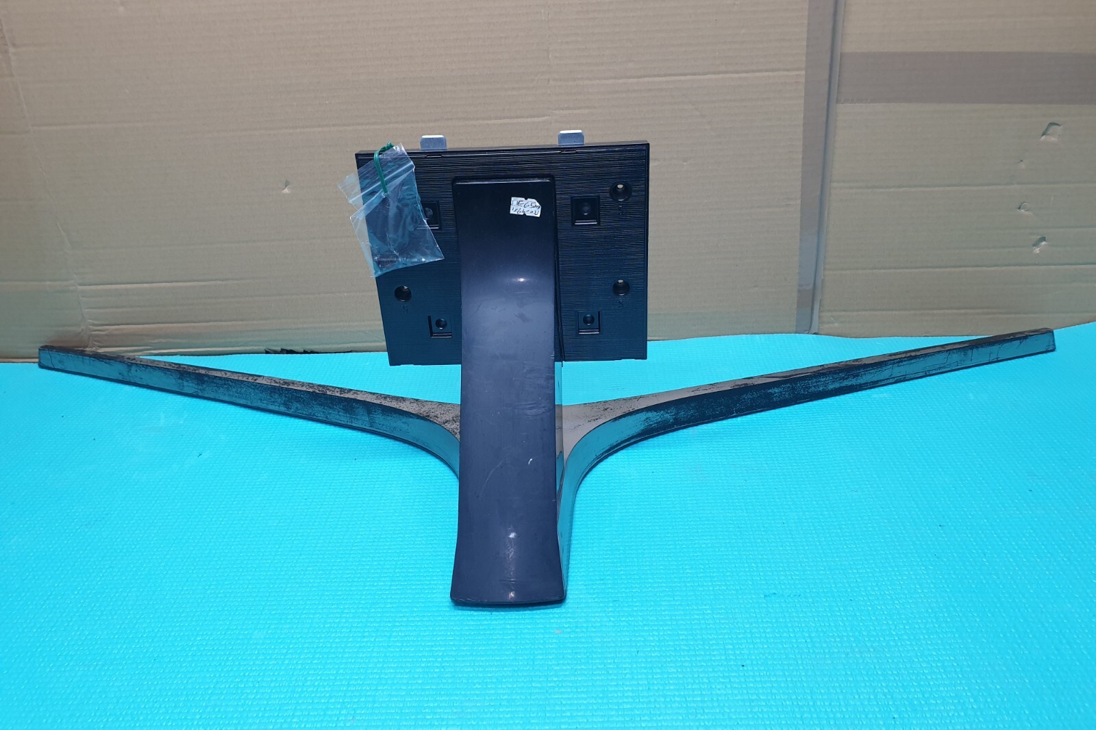 ORIGINAL BASE STAND FOR SAMSUNG UE65MU6400U UN65MU7500F TV + SCREWS BN96-40158A - Image 3