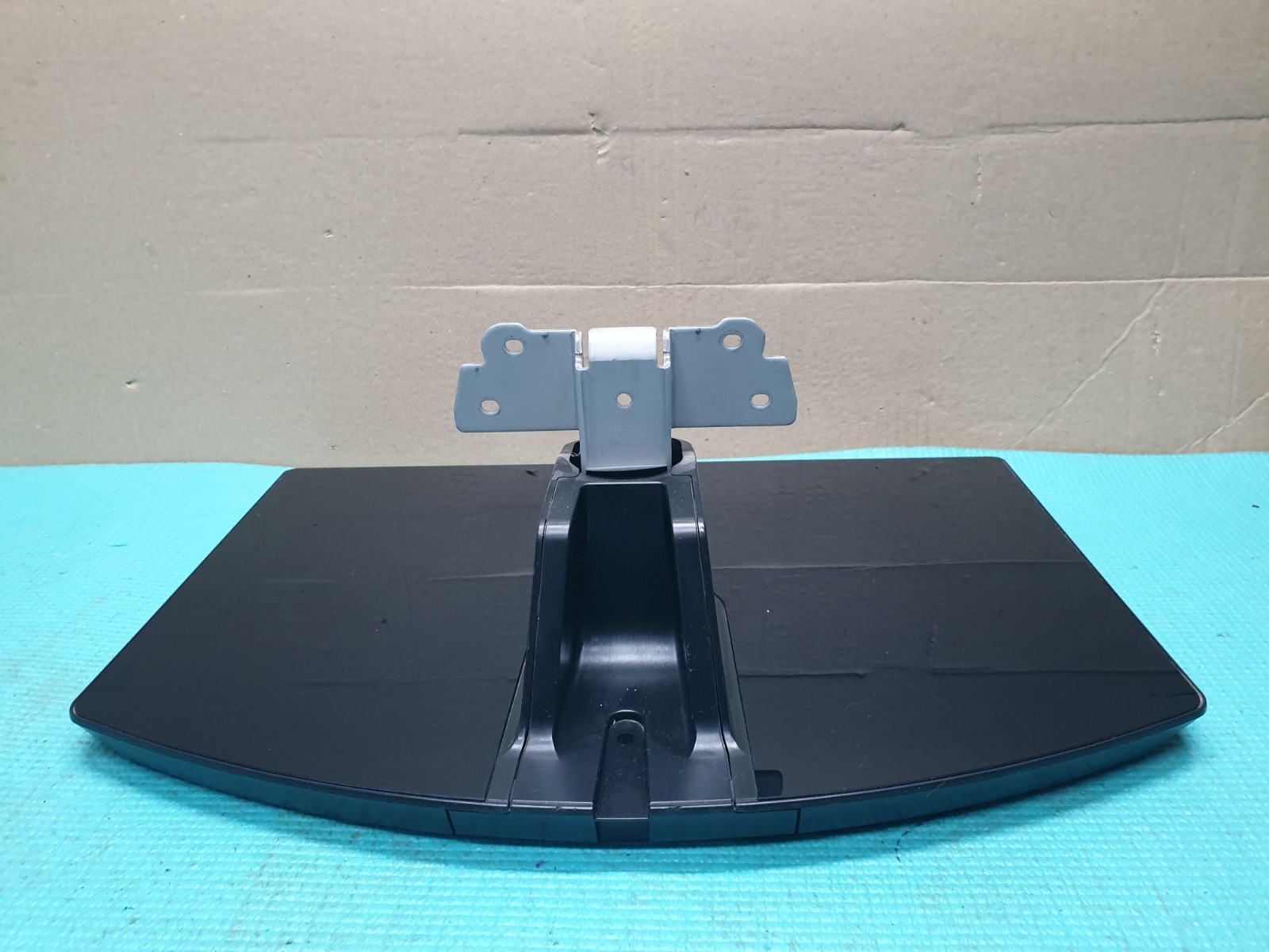 TABLETOP BASE STAND KDL-46W5710 KDL46V5800 KDL40W5500 KDL46W5500 TV + SCREWS - Image 2