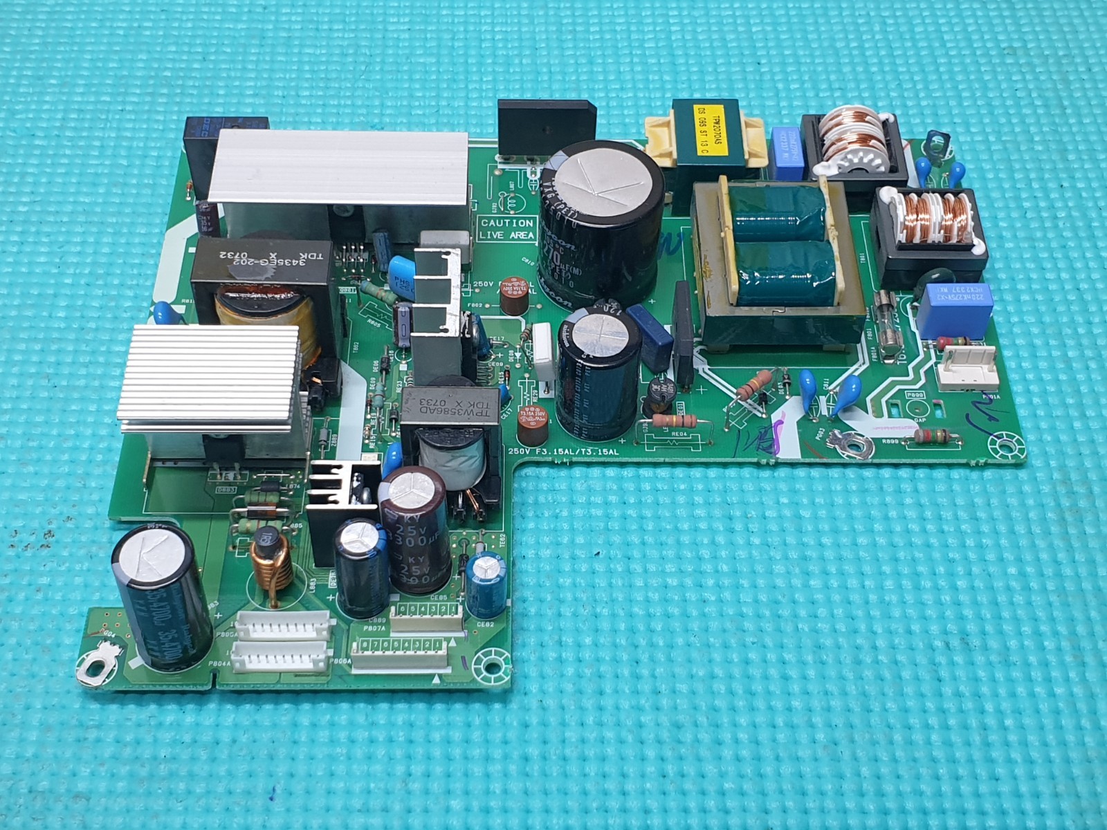 POWER BOARD PSU TOSHIBA 26C3030D 26" LCD TV PE0300F V28A00041401