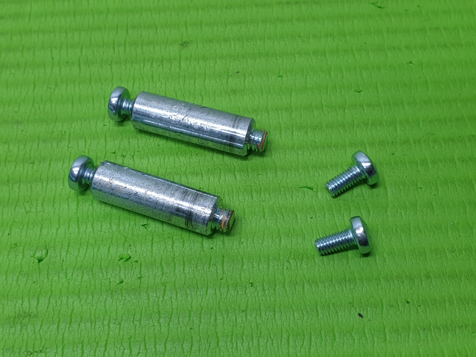 ORIGINAL VESA WALL MOUNT BRACKET ADAPTER SPACER BOLTS FOR SONY KDL-50W829B TV - Image 3