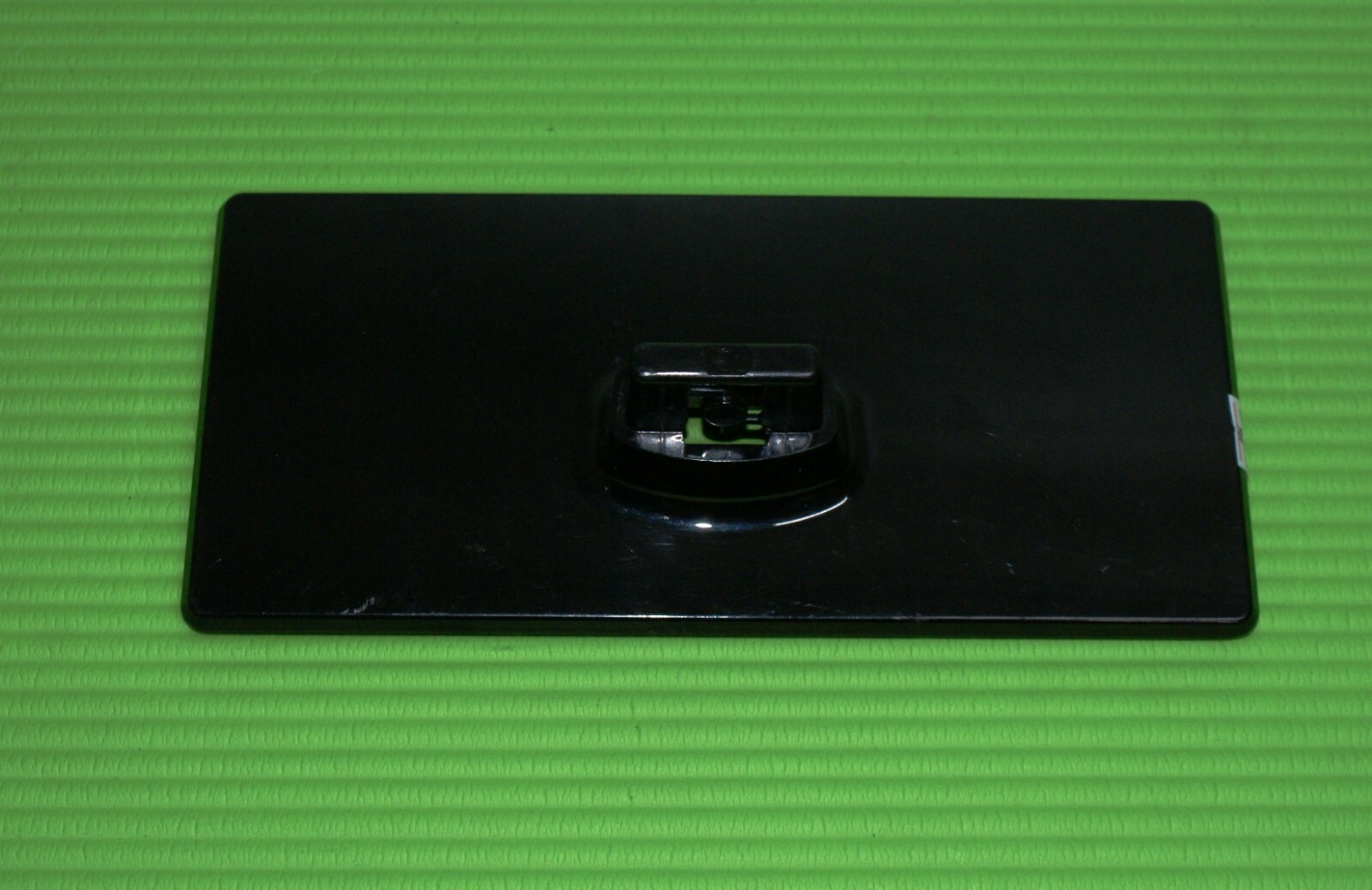 BASE STAND TELEFUNKEN TE24472527YXF L24H282N4CW TE22275B35TXG LED22167FHD TV - Image 2