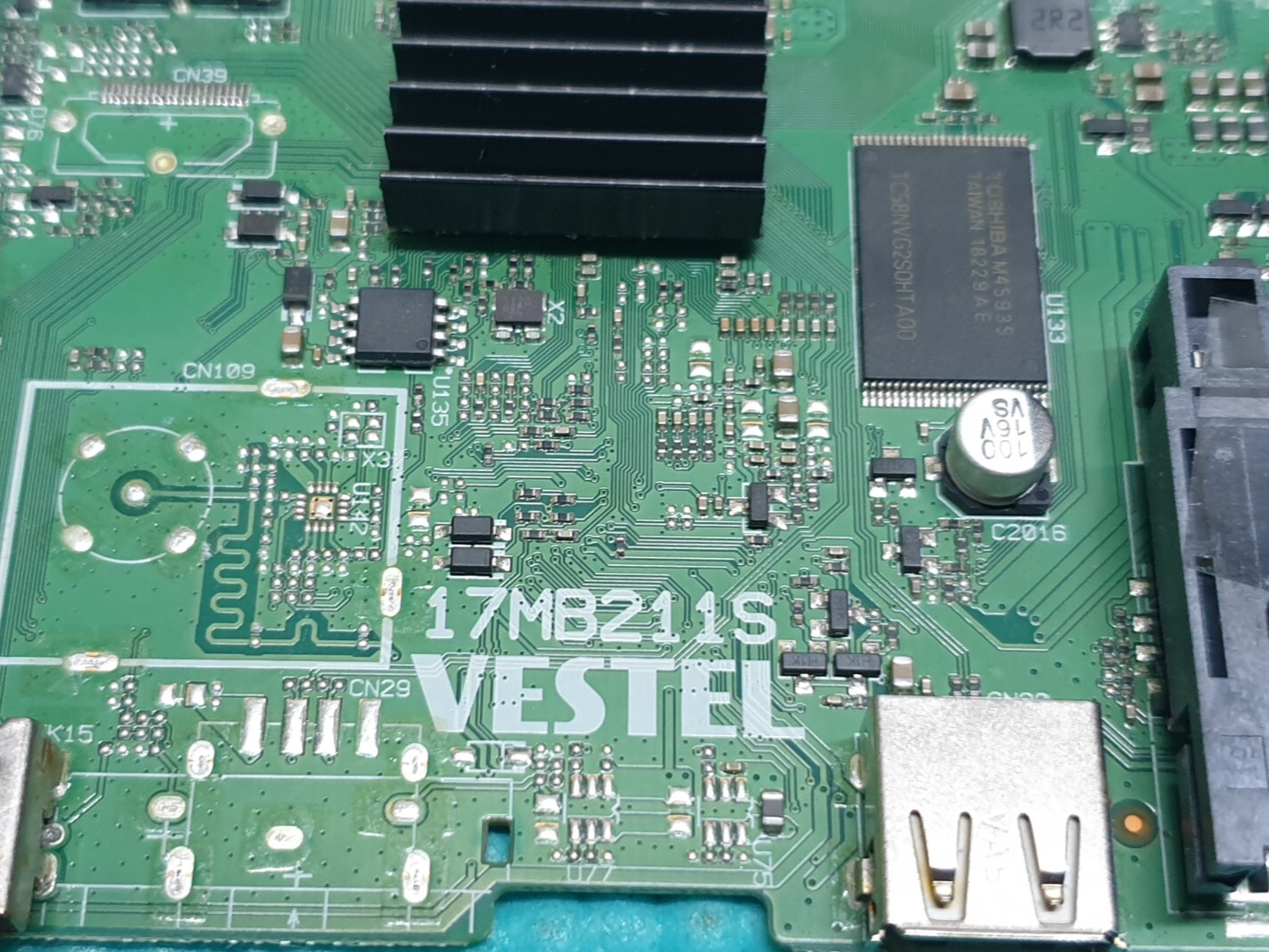 MAIN AV BOARD MB BUSH DLED32HDS 32" LED TV 17MB211S 23518624 SCREEN:HV320WHB