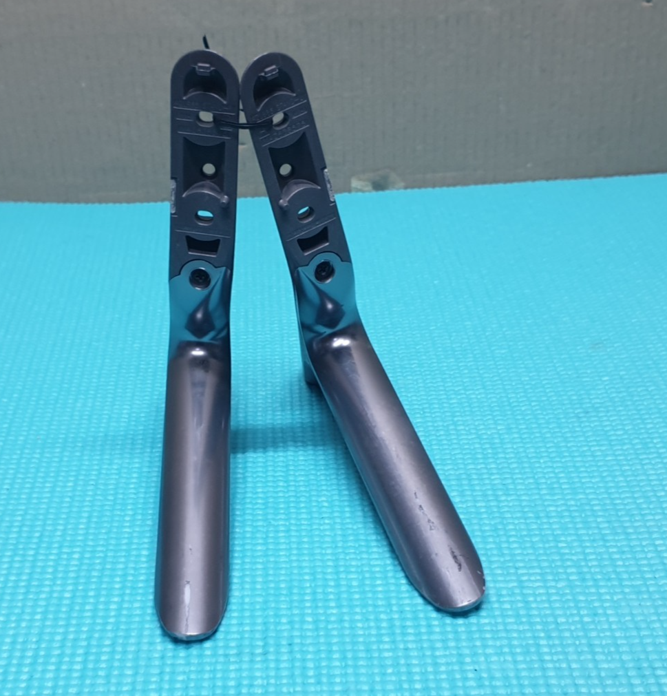 COMPLETE ORIGINAL BASE STAND FEET LEGS 42LF850 42LB651V TV + SCREWS MAZ638575