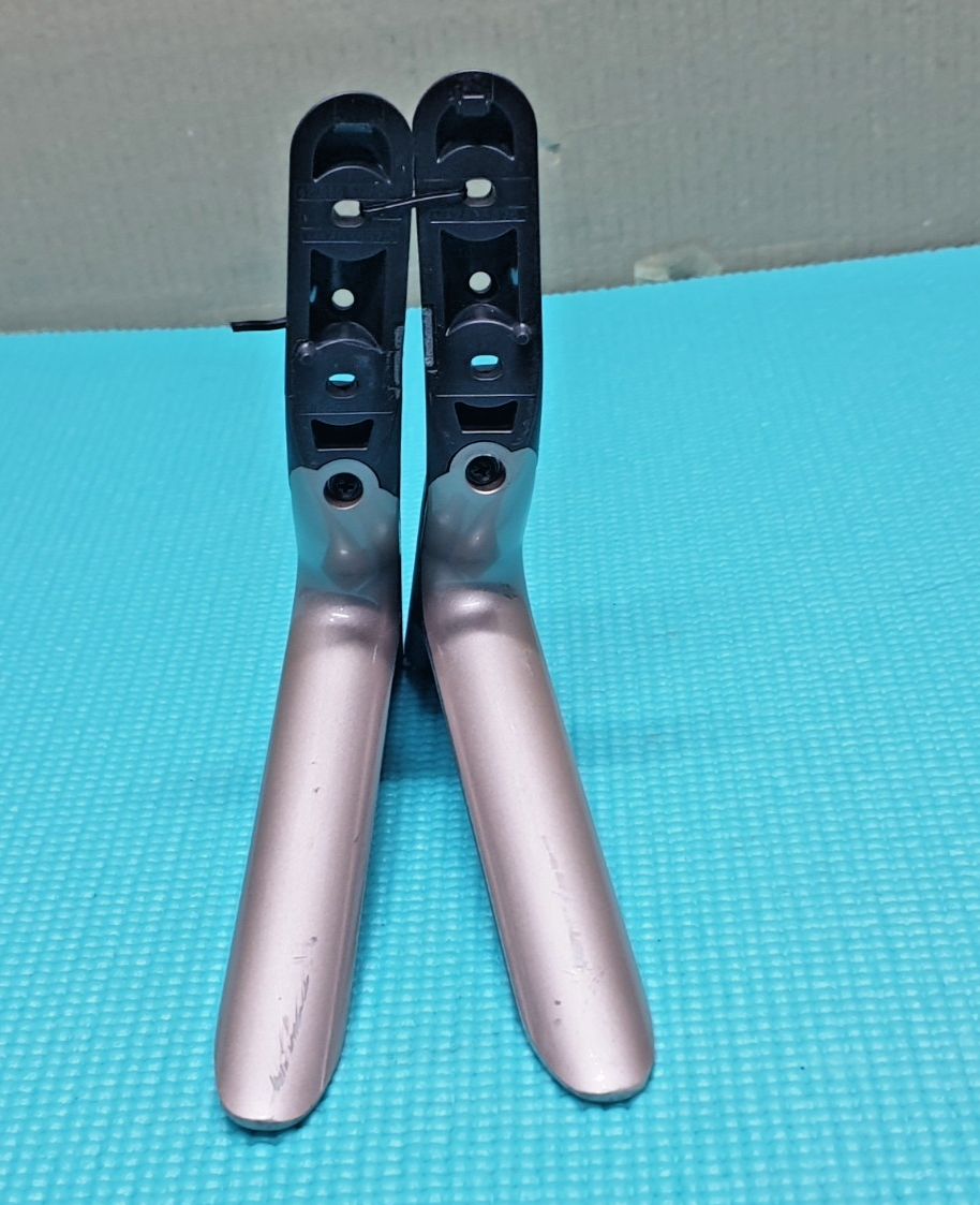 COMPLETE ORIGINAL BASE STAND FEET LEGS 42LF850 42LB6510 TV + SCREWS MAZ638575
