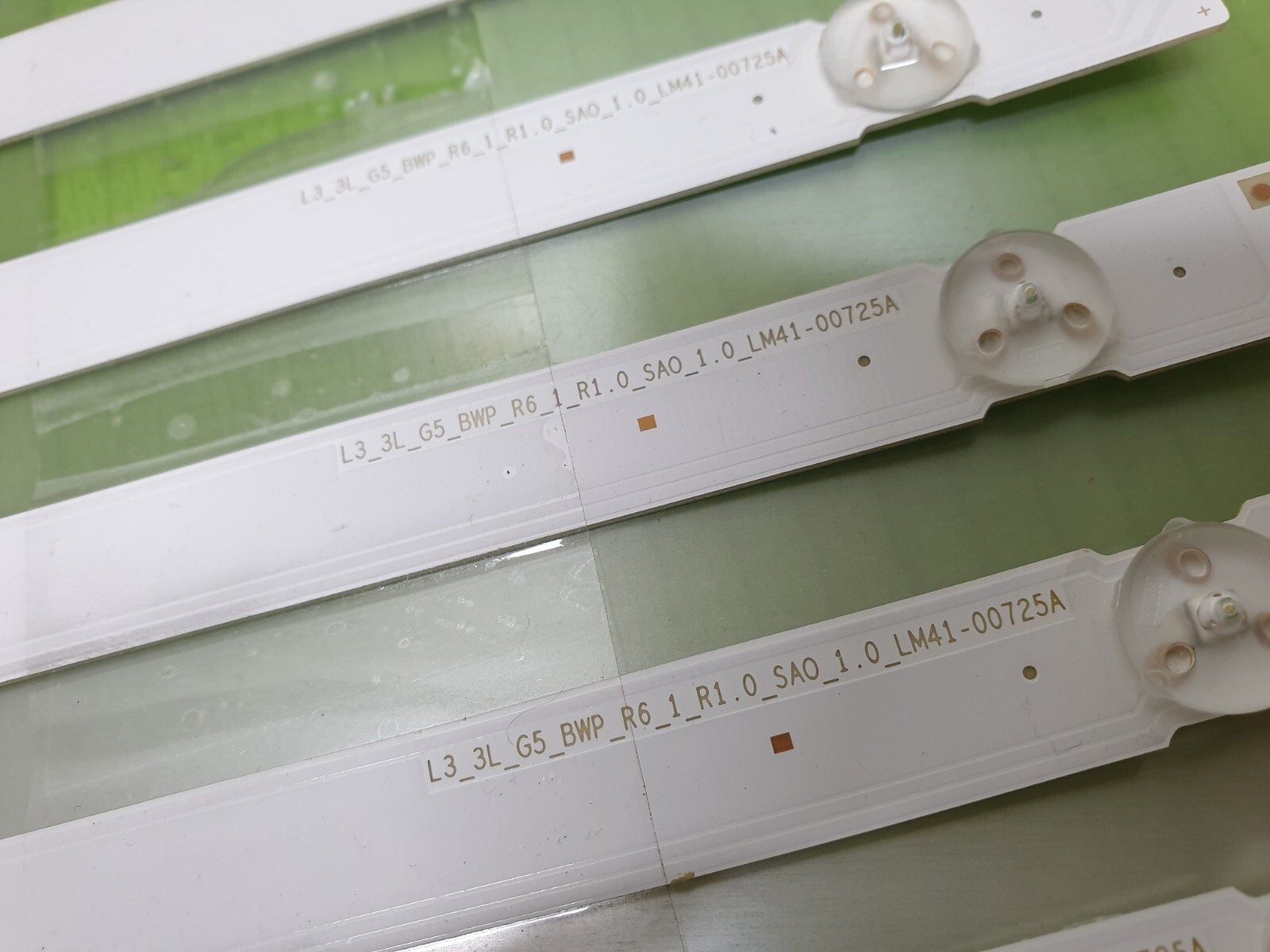 FULL LED BACKLIGHT STRIP SET FOR KD-75XG8096 TV L3_3L_G5_BWP_R6_1_R1.0_SA0_1.0 - Image 3