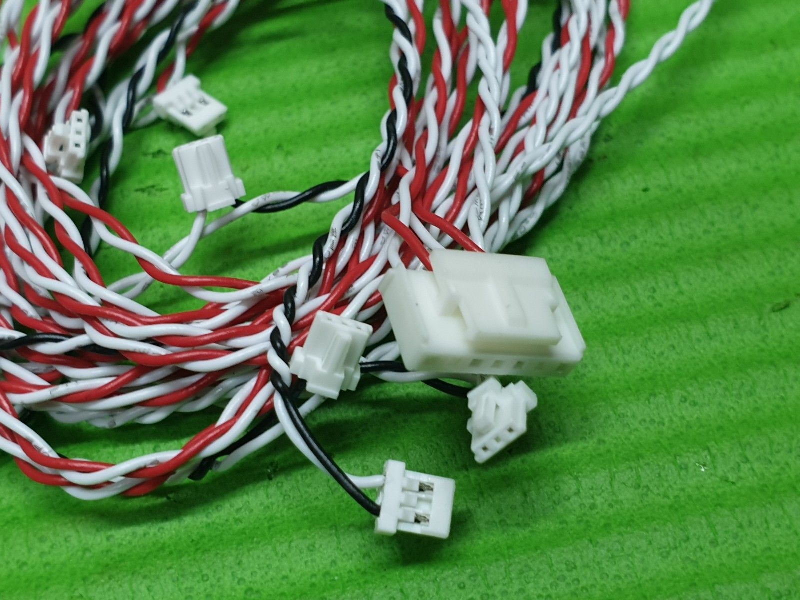 CABLE FROM POWER SUPPLY TO BACKLIGHT FOR JVC LT-65CF890(B) TX-65HX580B 65" TV - Image 2