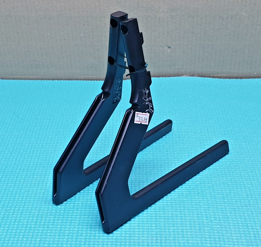 TABLETOP STAND BASE LEGS SAMSUNG QN55Q70RAFXZA QE55Q70RATXXU LED TV BN96-49691A - Image 3