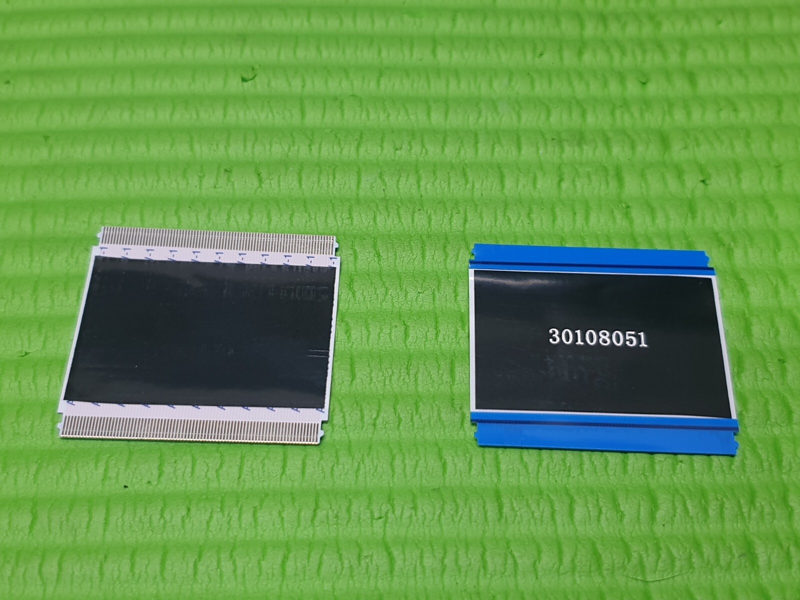 FLAT RIBBON CABLE FROM TCON LVDS BOARD TO SCREEN FR JVC LT-43CF890(B) 43" LED TV