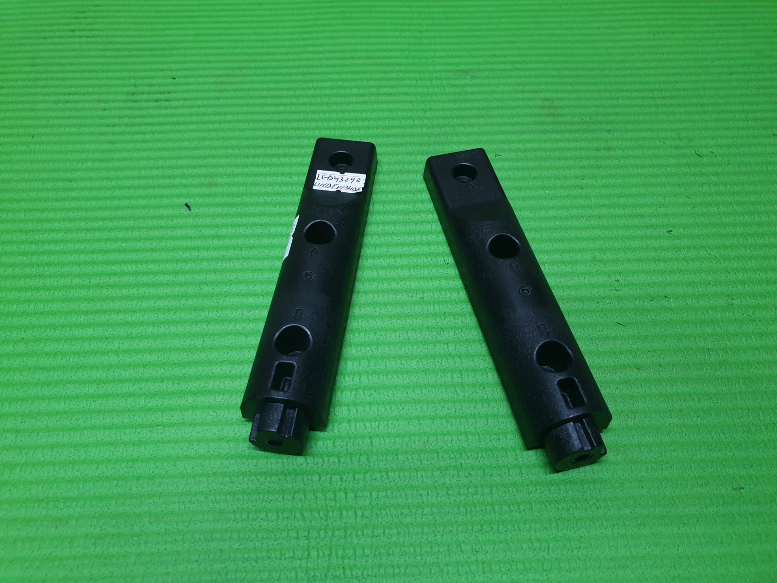 PEDESTAL STAND LEFT & RIGHT LEGS POLES ONLY FOR LT-43C880 LT-43C860 LED TV - Image 2