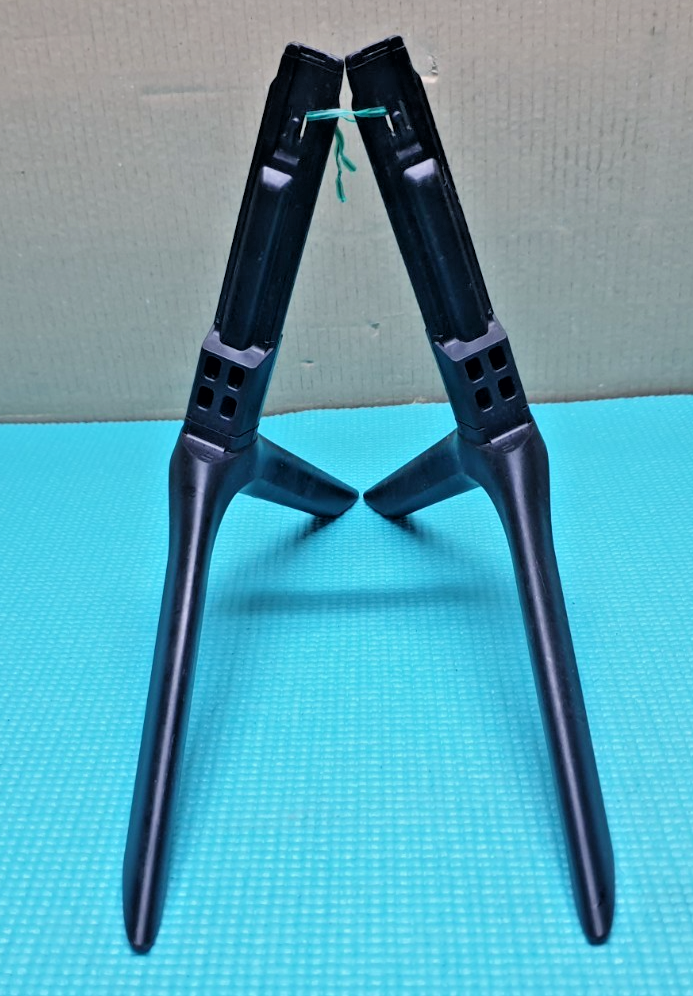 TABLETOP STAND BASE LEGS SAMSUNG UE75TU7000K UE75TU8000 TV+ SCREWS BN63-18572X B