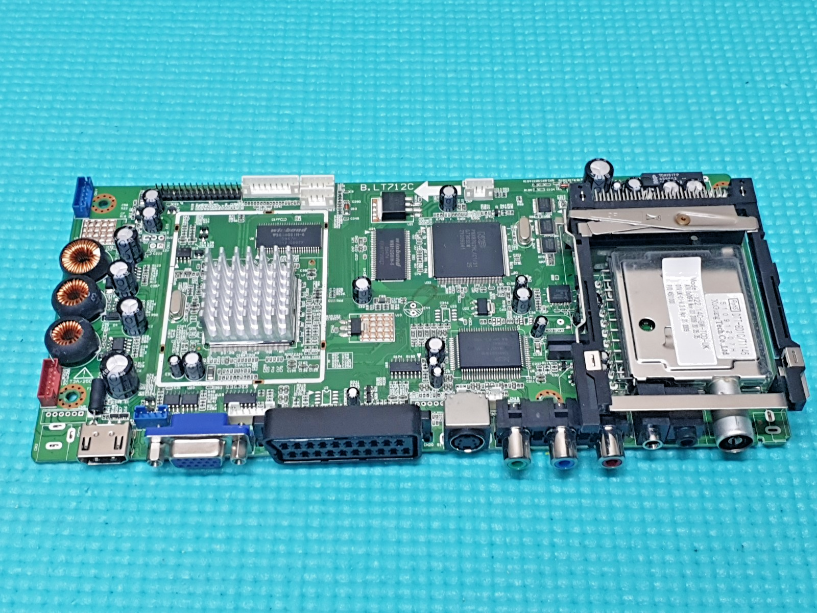 MAIN AV BOARD MB TECHNIKA LCD22-208W 22" LCD TV B.LT712C 8373 SCREEN:LTM220M1 - Image 2
