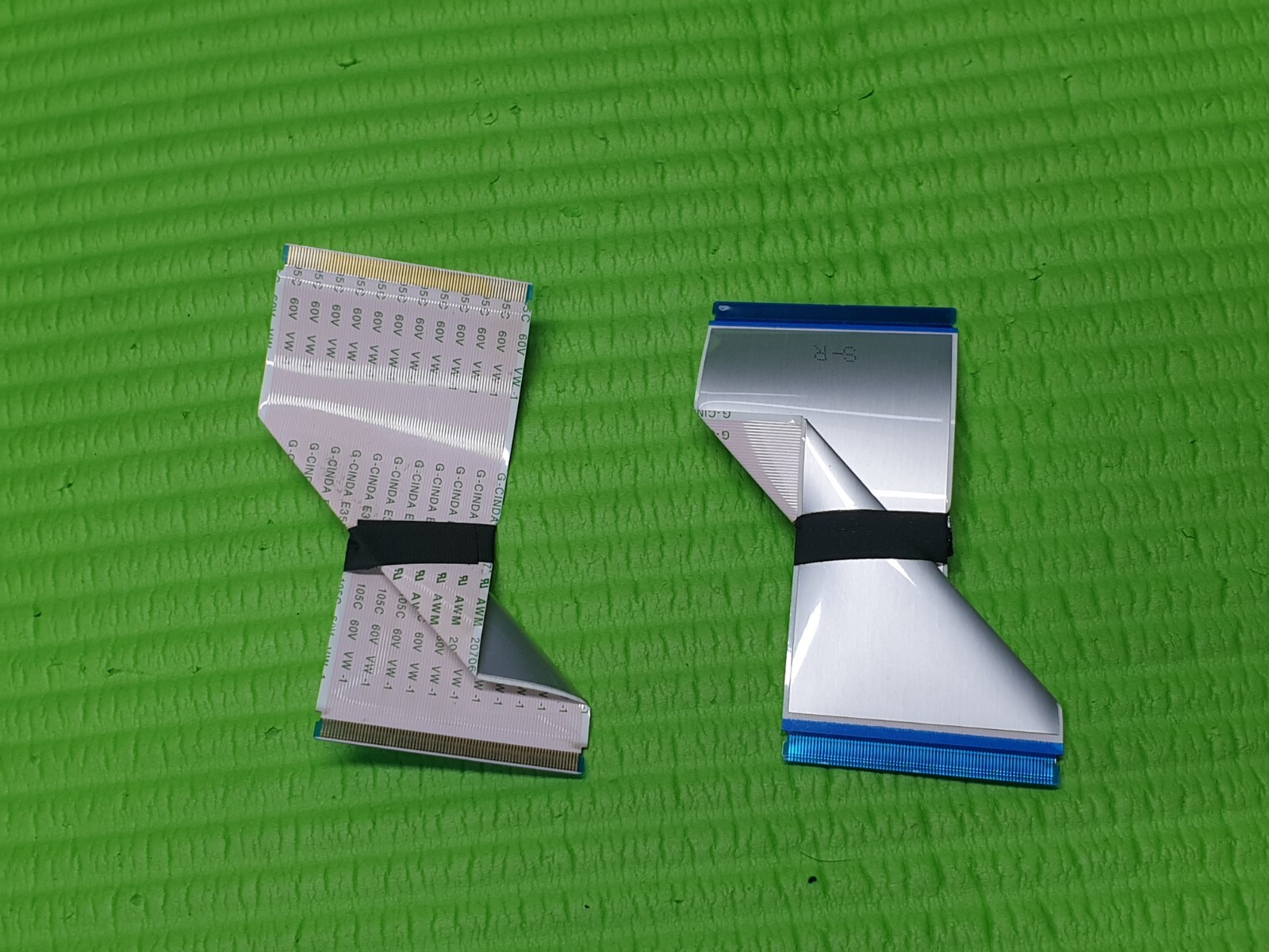 FLAT RIBBON CABLE FROM TCON LVDS BOARD TO SCREEN PHILIPS 58PUS8506 58" LED TV - Image 2