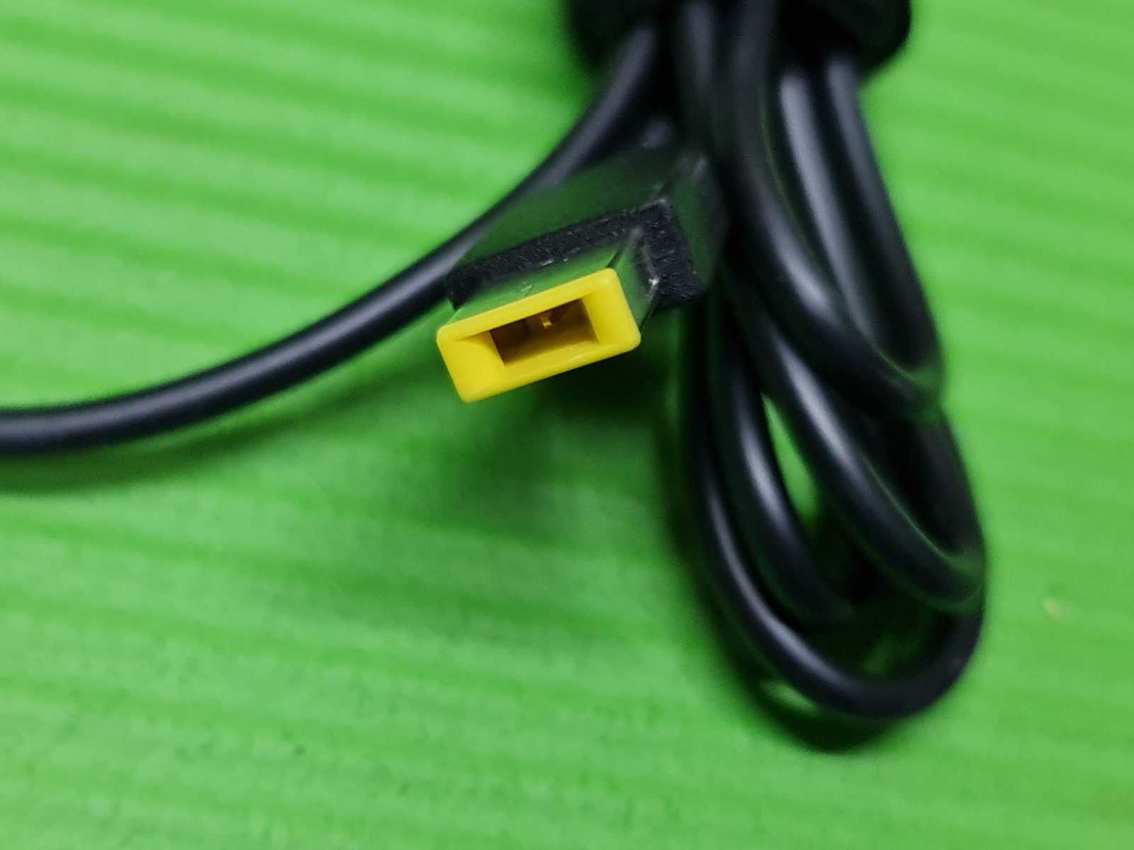 ORIGINAL GENUINE POWER SUPPLY CHARGER ADAPTER USB PIN 20V 3.25A 65W FOR LENOVO - Image 4