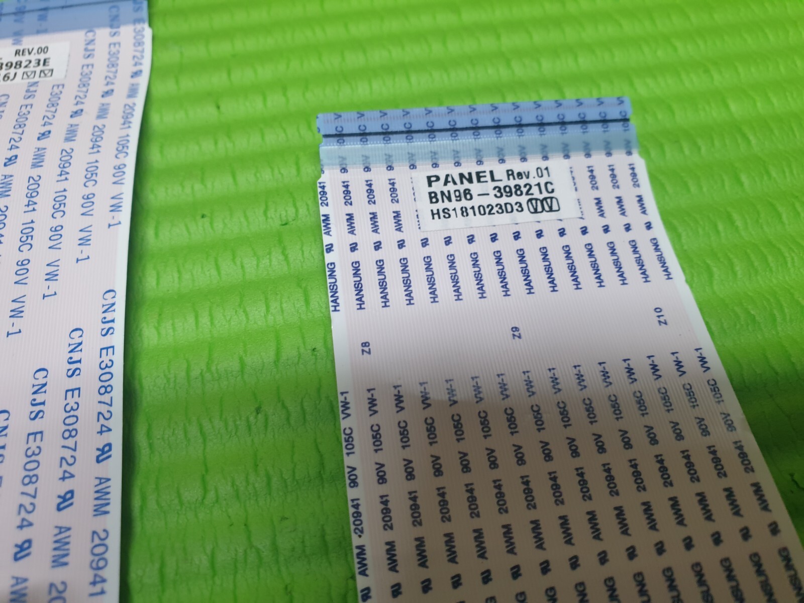 FLAT RIBBON CABLE FROM TCON LVDS BOARD TO MAIN BOARD FOR SAMSUNG UE43NU7020K TV - Image 2