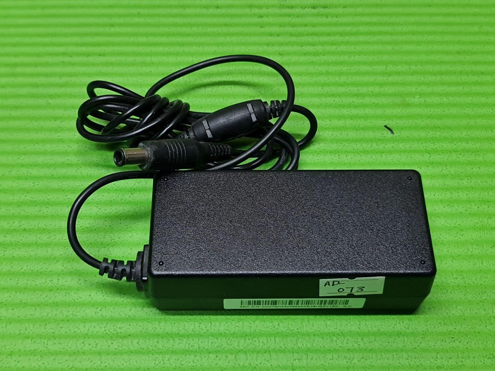 ORIGINAL GENUINE POWER SUPPLY CHARGER ADAPTER ROUND PIN 14V 1.786A 25W SAMSUNG