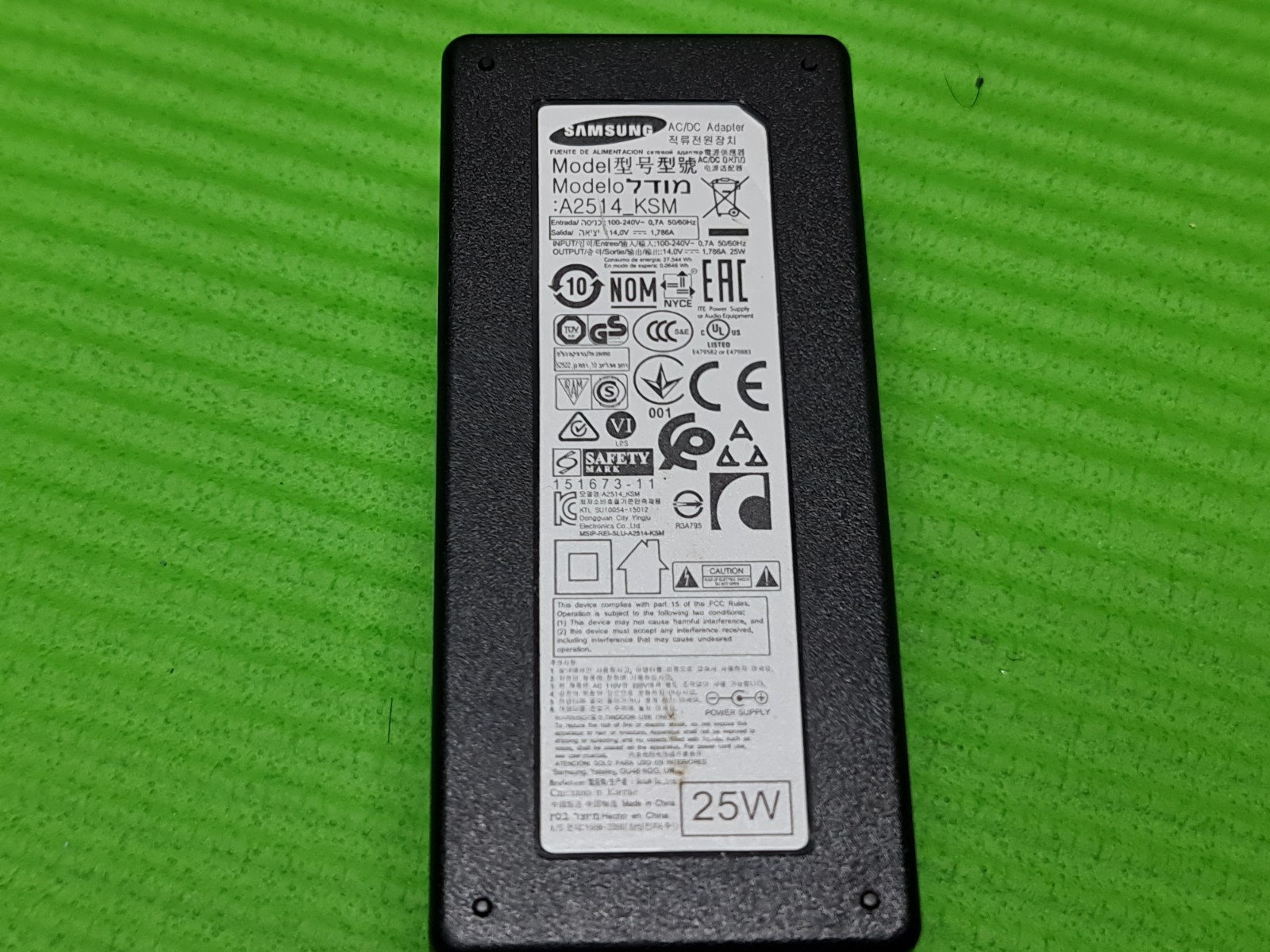 ORIGINAL GENUINE POWER SUPPLY CHARGER ADAPTER ROUND PIN 14V 1.786A 25W SAMSUNG - Image 3